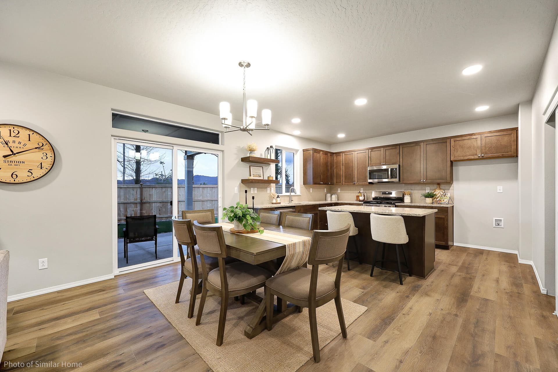 Stoneridge - Dining & Kitchen 1. Photo 4 of 22, 3725 Luchu Street Unit 107, Medford, OR 97504