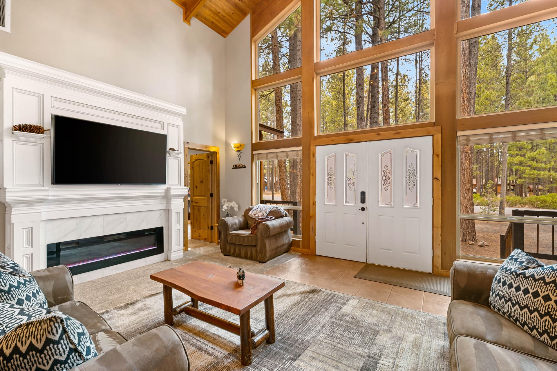 04. Photo 4 of 40, 17039 Cooper Drive, Bend, OR 97707