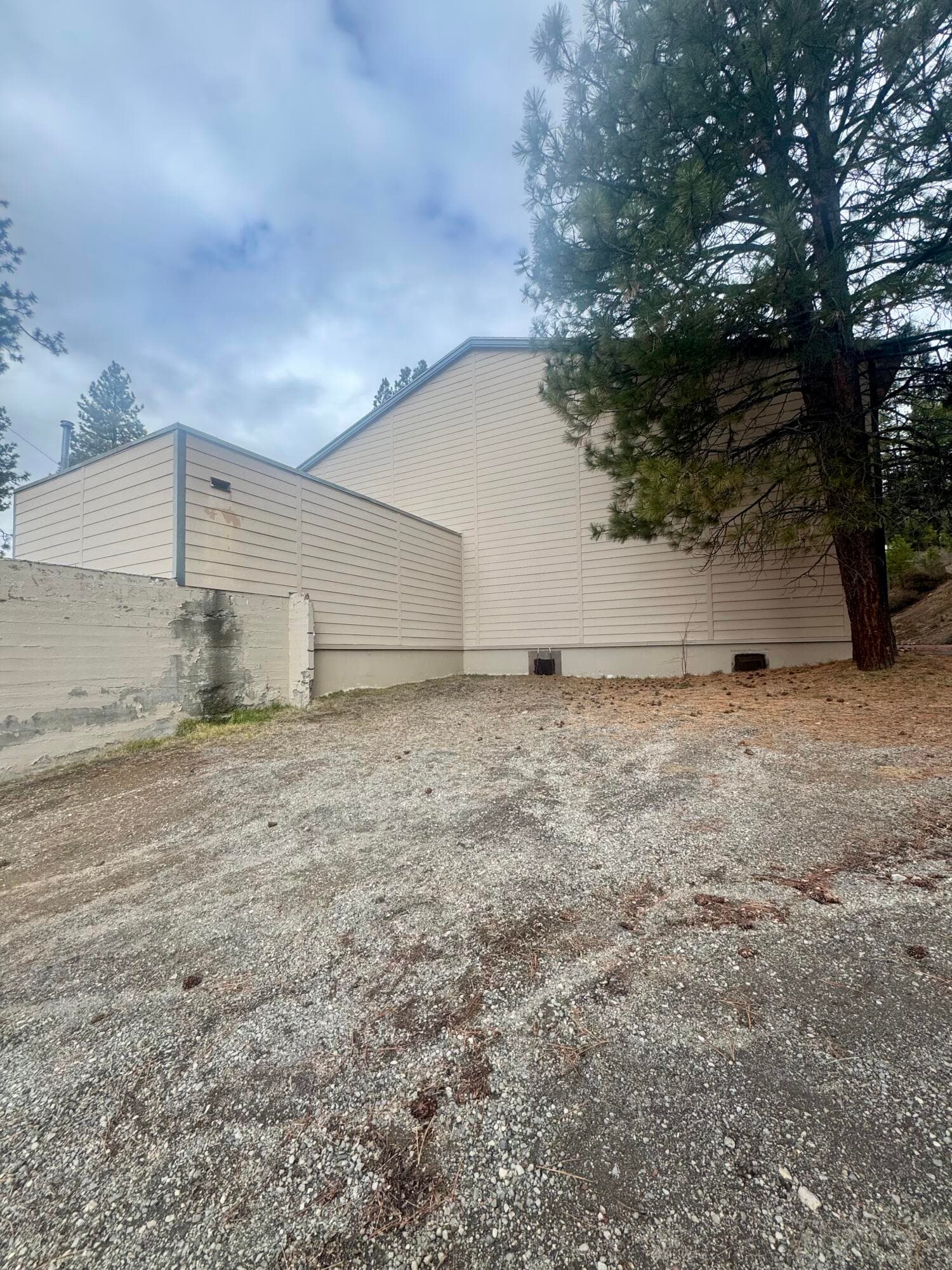 Chiloquin "Old" Gym. Photo 3 of 26, 225 E Schonchin Street, Chiloquin, OR 97624