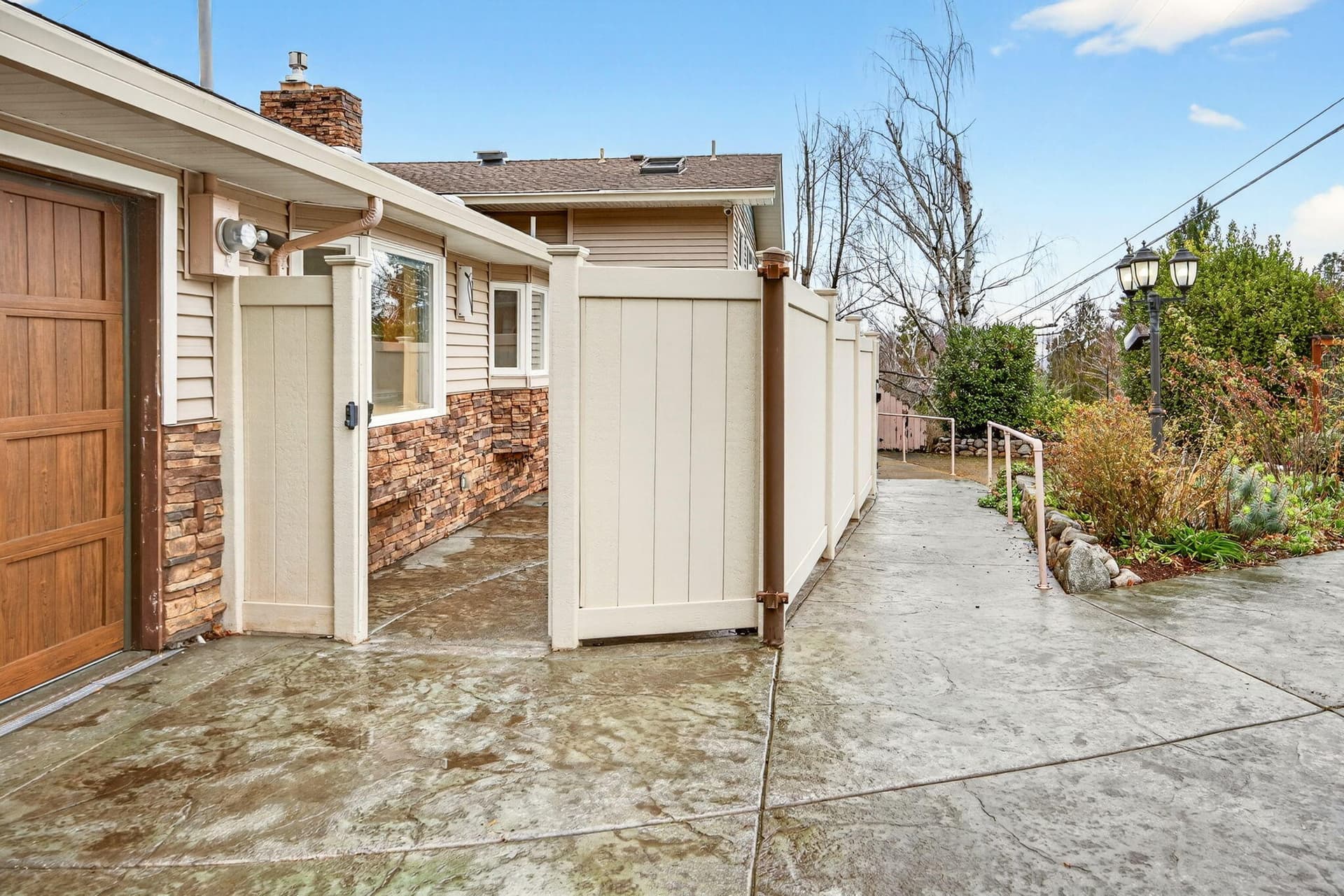 ApxTA00017. Photo 3 of 43, 1059 Terra Avenue, Ashland, OR 97520