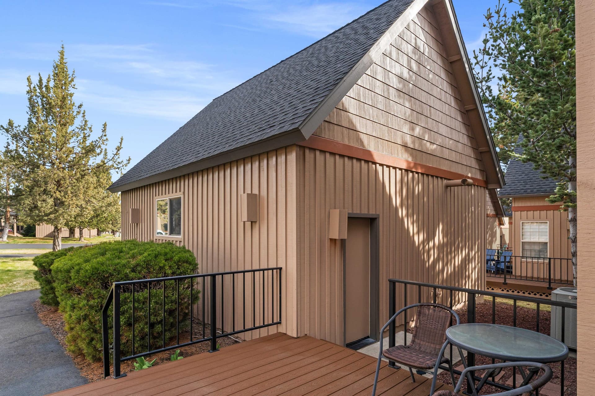 10-Exterior. Photo 4 of 67, 1845 Cinnamon Teal Drive, Redmond, OR 97756