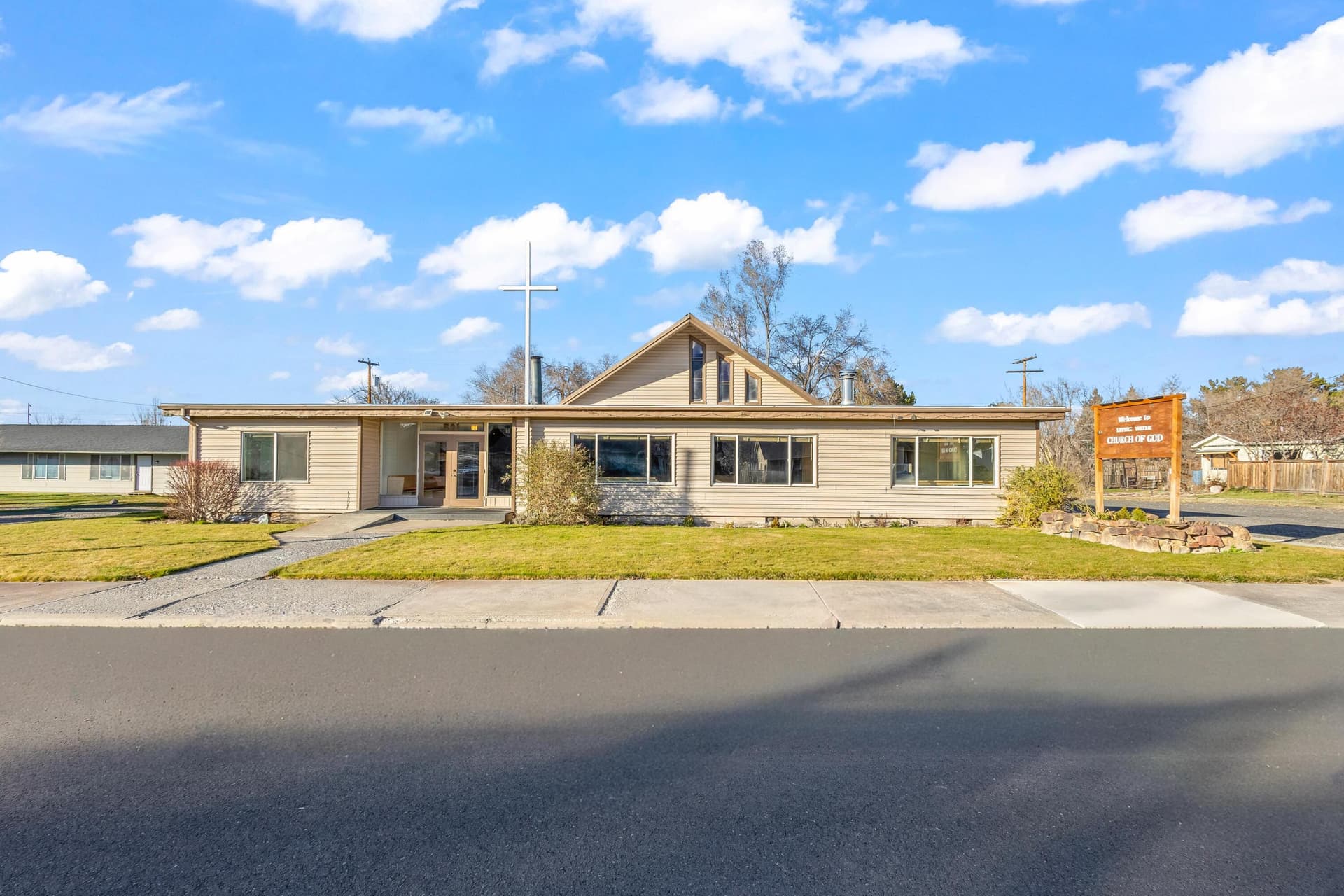 02. Photo 2 of 24, 521 NW 5th Street, Prineville, OR 97754