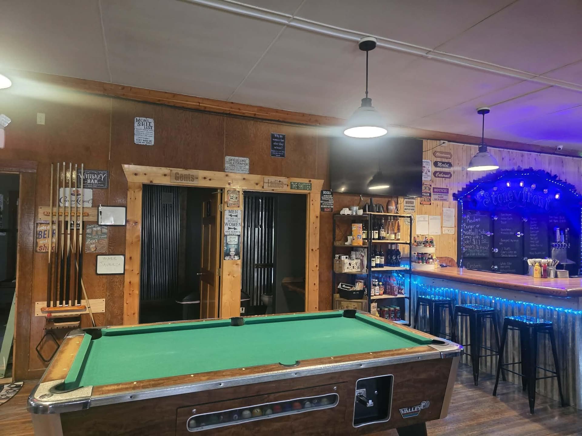SF 9. Photo 5 of 26, 24099 Redwood Highway, Kerby, OR 97531