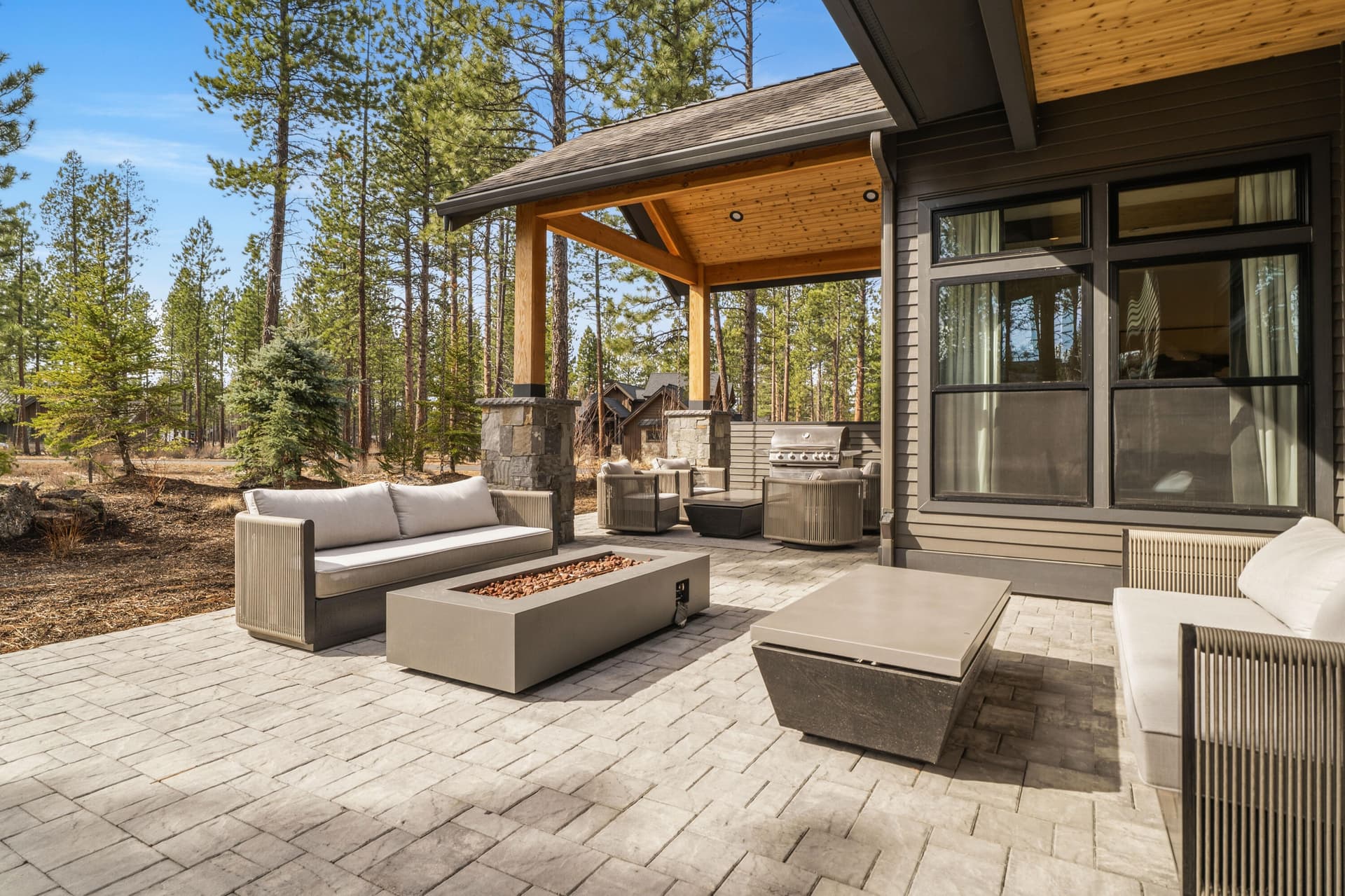 Your Sunriver Basecamp. Photo 1 of 91, 56350 Mirror Rock Loop Unit 360, Bend, OR 97707