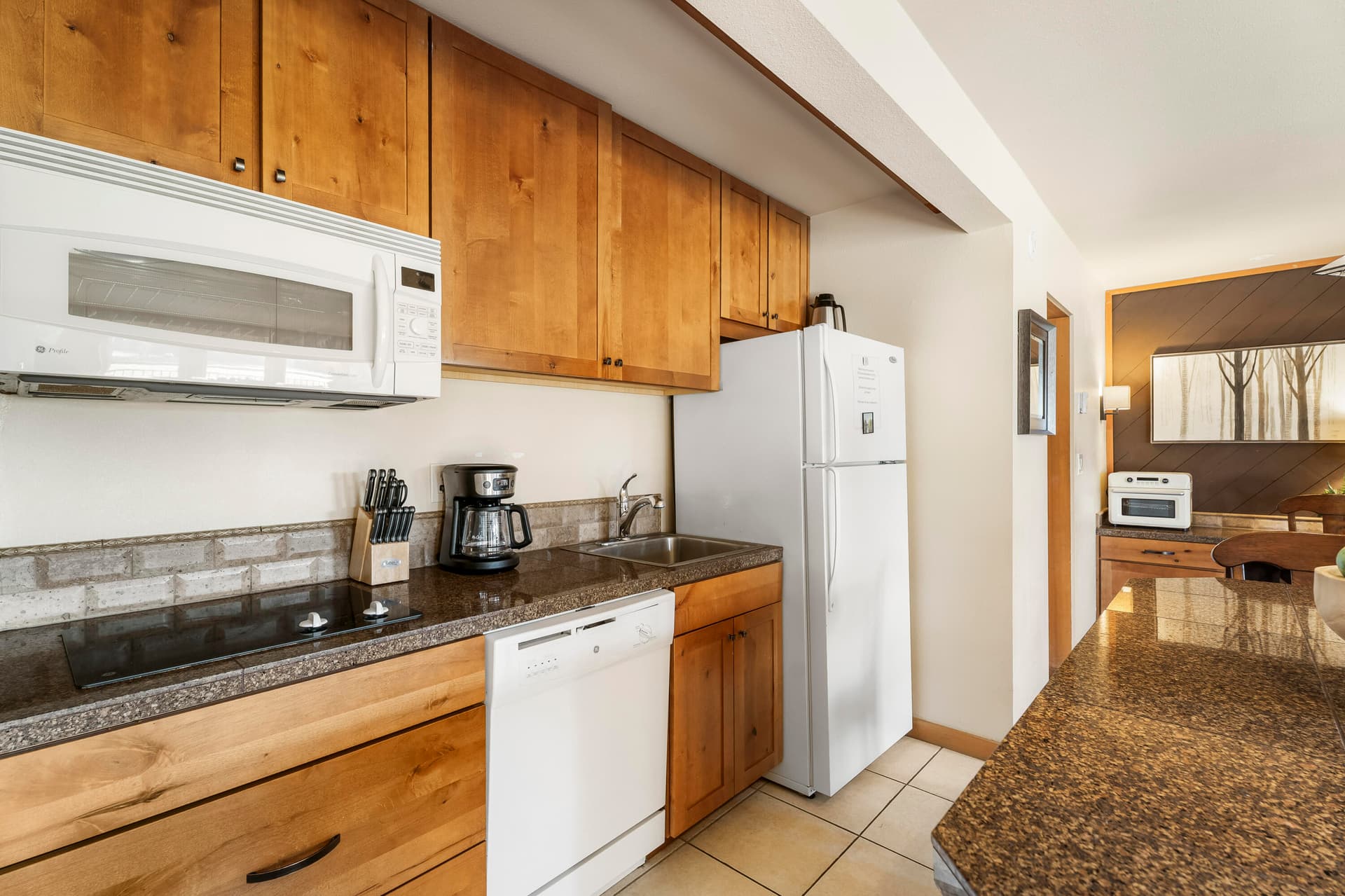 02-Kitchen. Photo 4 of 17, 18575 SW Century Drive Unit 2125, Bend, OR 97702