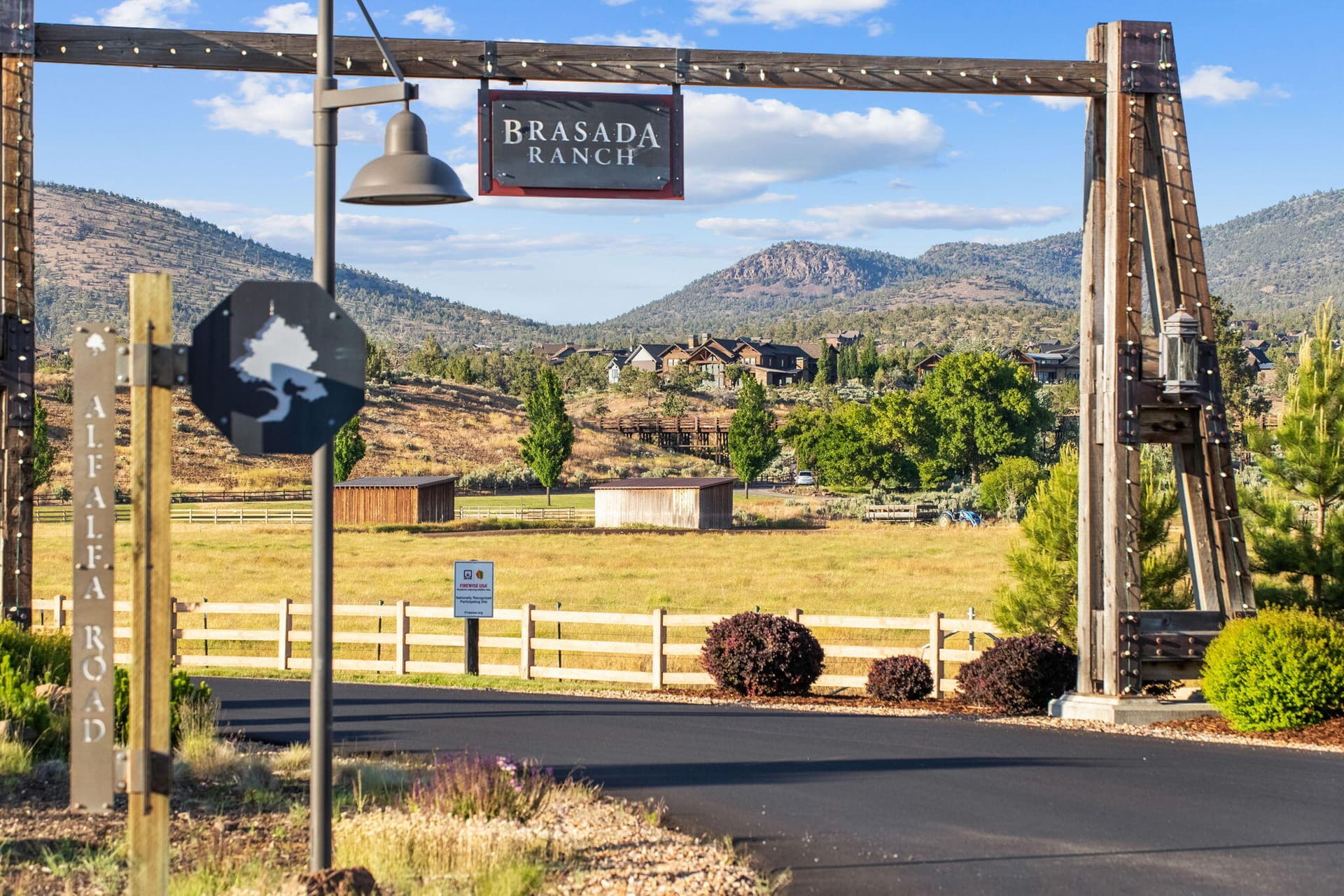 Brasada Ranch Entry. Photo 4 of 13, SW Paragon Court Unit 728-729, Powell Butte, OR 97753