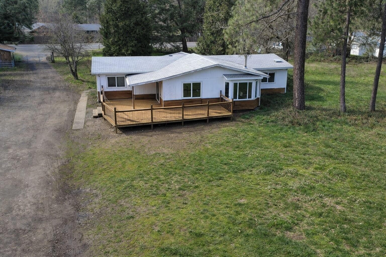 House. Photo 3 of 11, 1449 Rockydale Road, Cave Junction, OR 97523