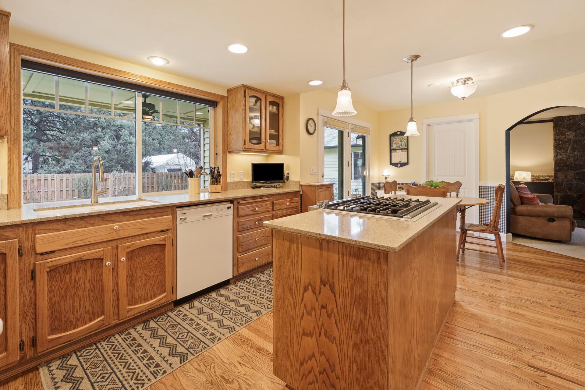 DSC05158. Photo 5 of 52, 61288 King Saul Avenue, Bend, OR 97702