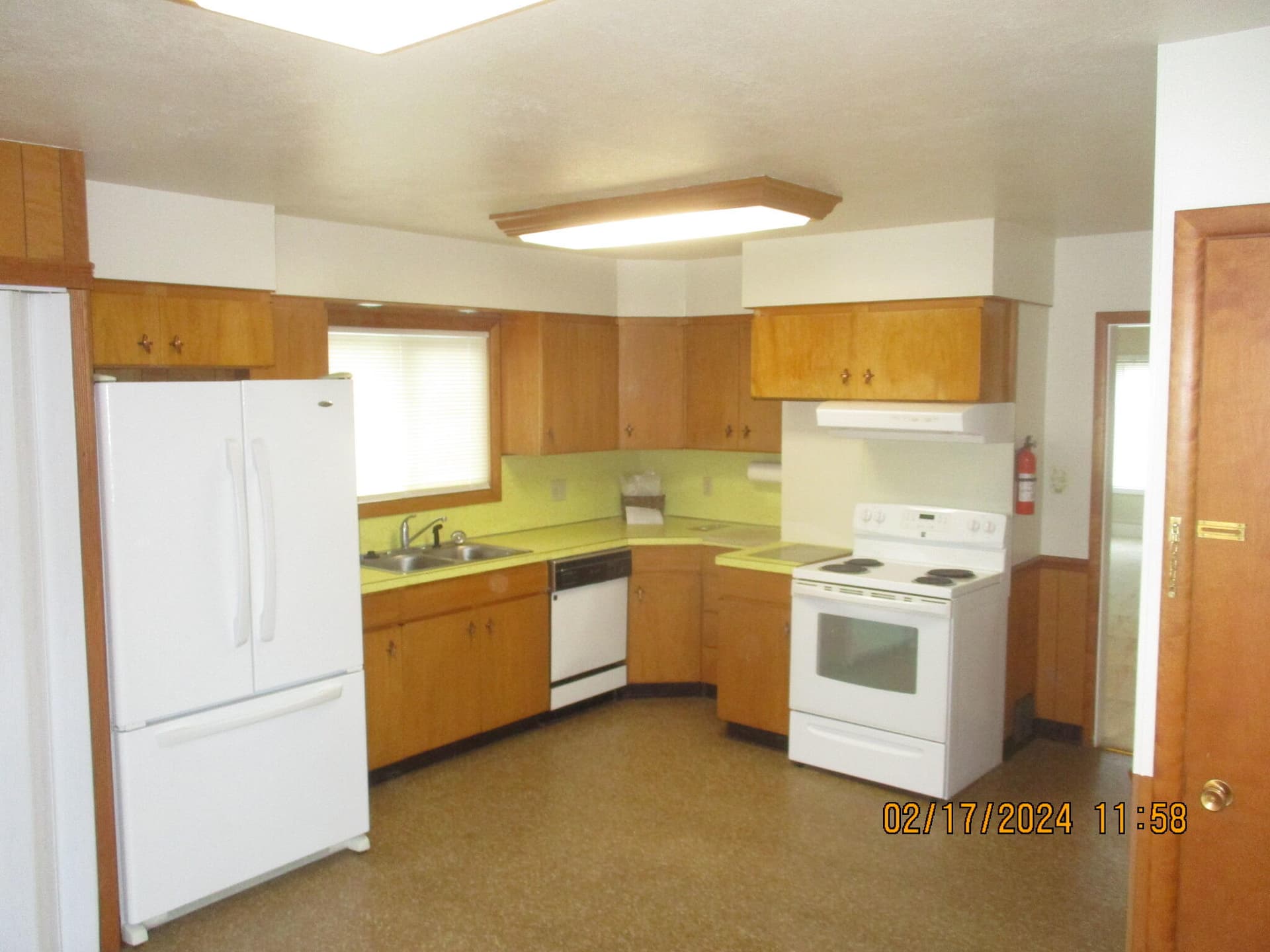 IMG_2371. Photo 4 of 49, 531 N 11th Street, Klamath Falls, OR 97601