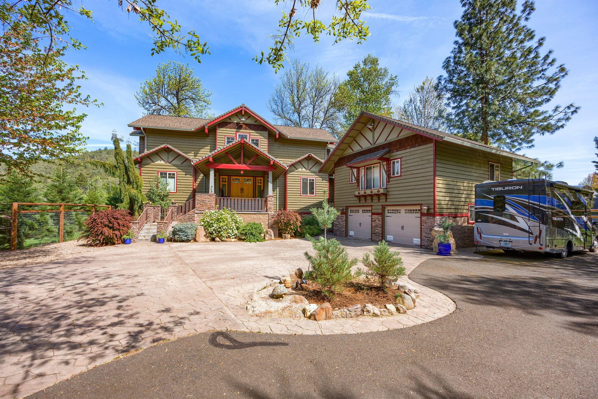 Front View of home. Photo 4 of 152, 343 Rene Drive, Shady Cove, OR 97539