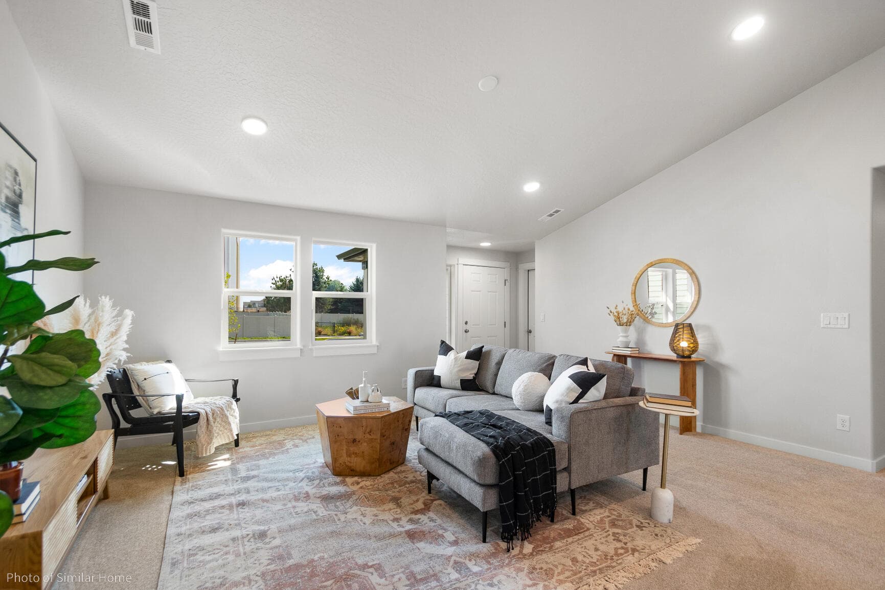 Alderwood - Living Room 3. Photo 5 of 14, 3718 Luchu Street, Medford, OR 97504