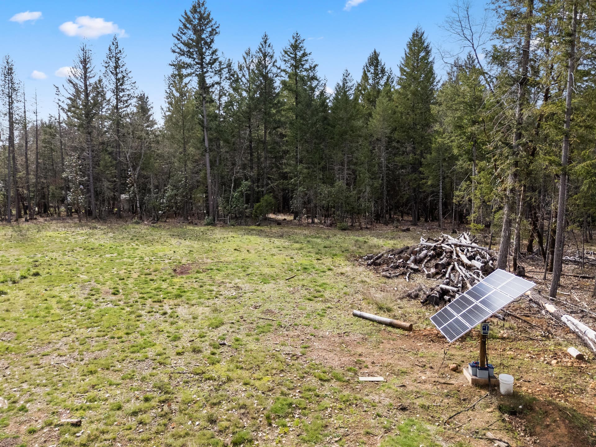 522 jackadel ln, cave junction, or 97523. Photo 4 of 22, 522 Jackadel Lane, Cave Junction, OR 97523