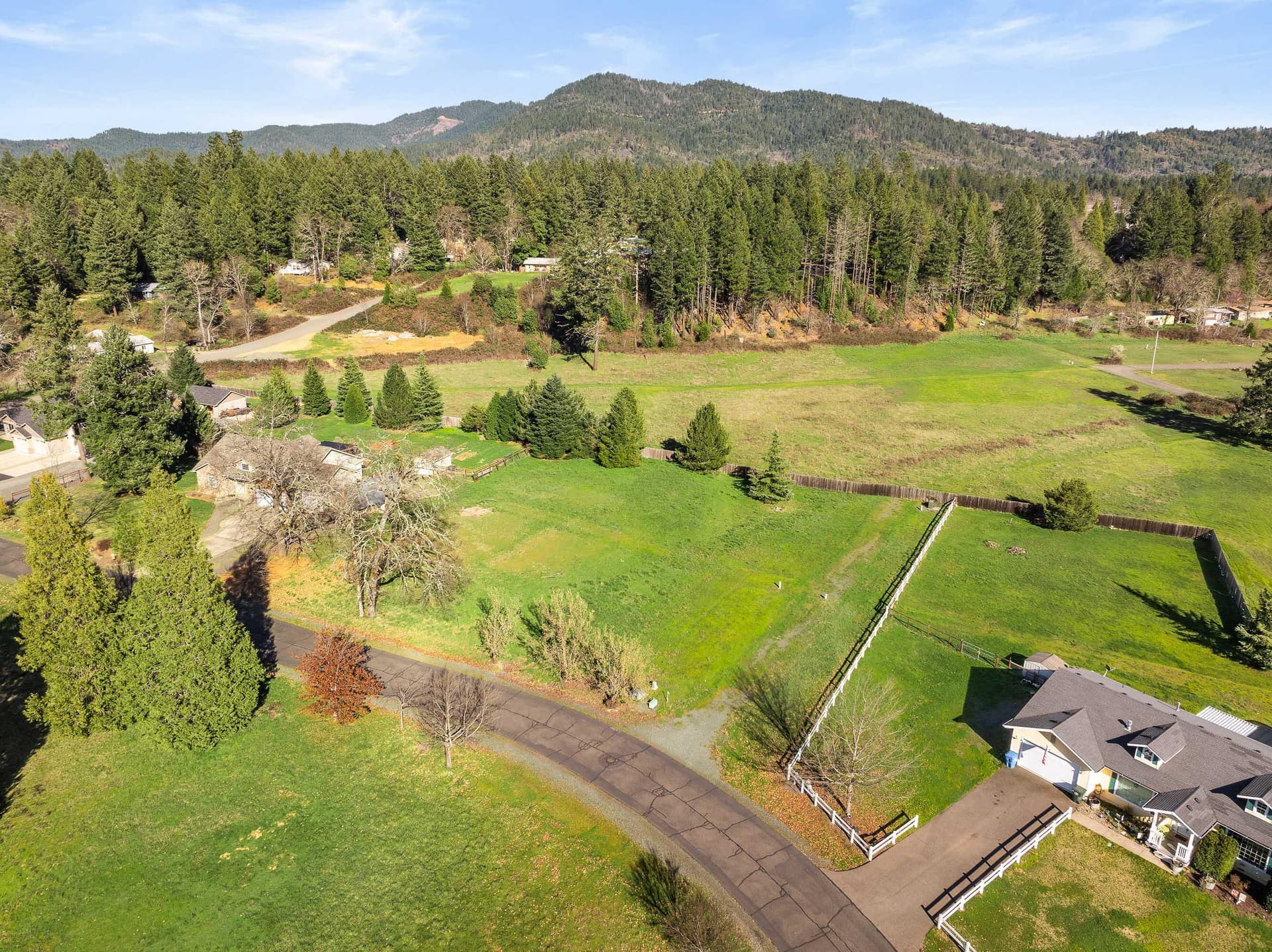 DRONE (6 of 15). Photo 2 of 12, 527 E Forks Circle, Cave Junction, OR 97523