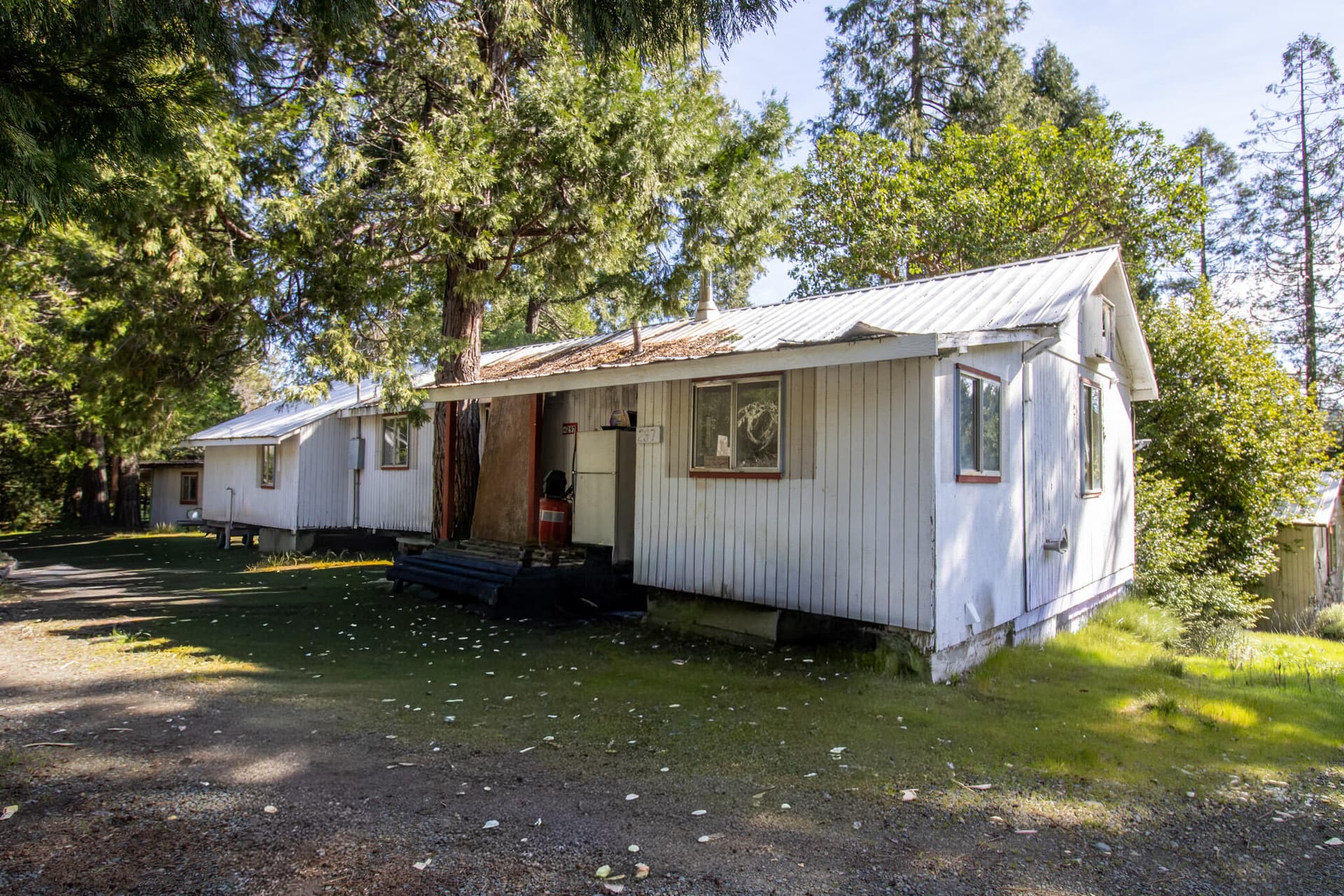 297 7. Photo 3 of 15, 297 Warren Road, Selma, OR 97538