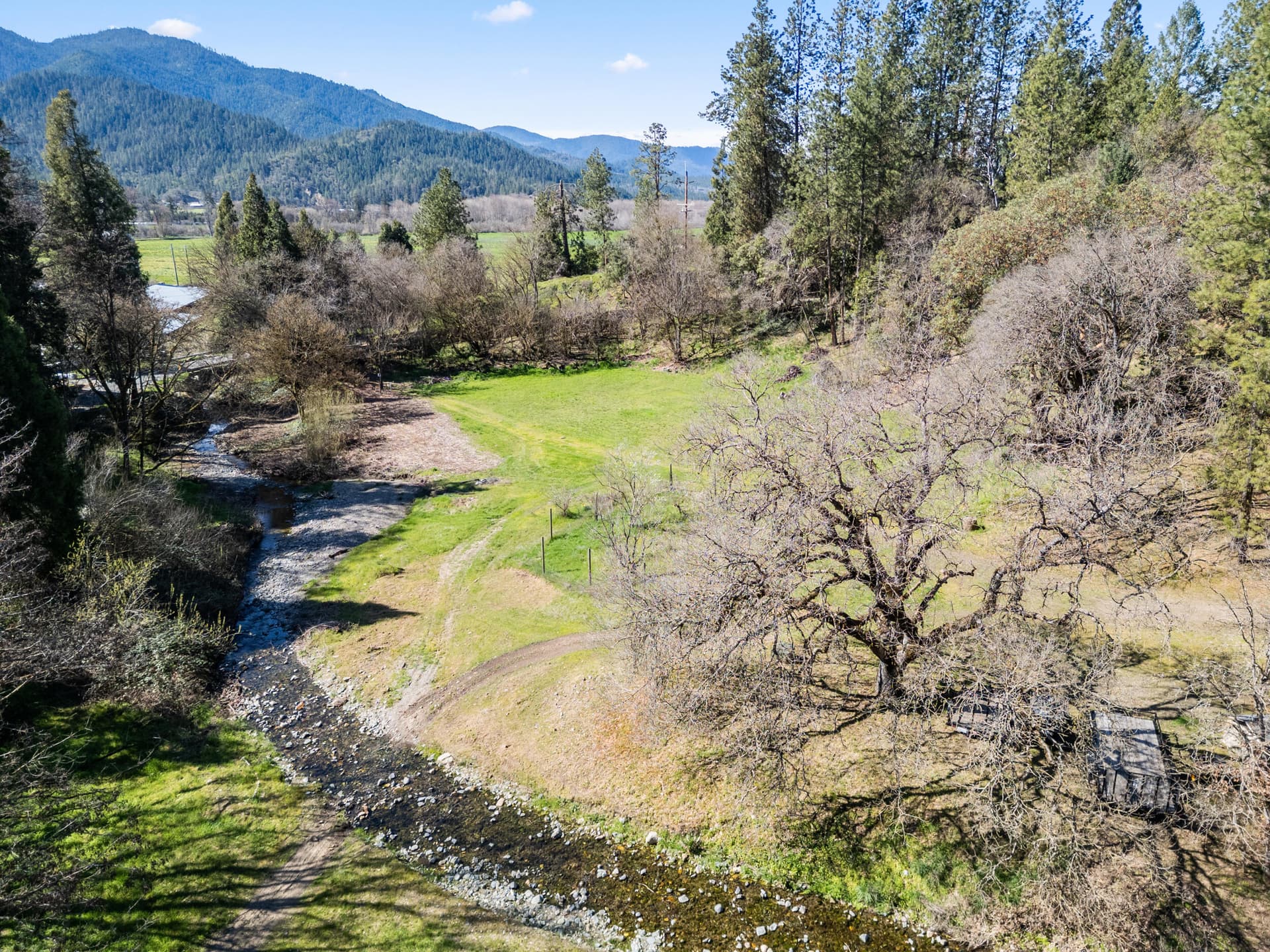 55_151 kubli rd, grants pass, or 97527-d. Photo 2 of 53, 151 Kubli Road, Grants Pass, OR 97527