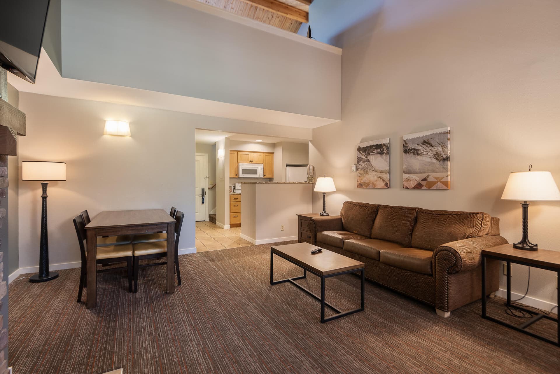 Inn 7th_Robin-6. Photo 4 of 33, 18575 SW Century Drive Unit 1837-1838, Bend, OR 97702