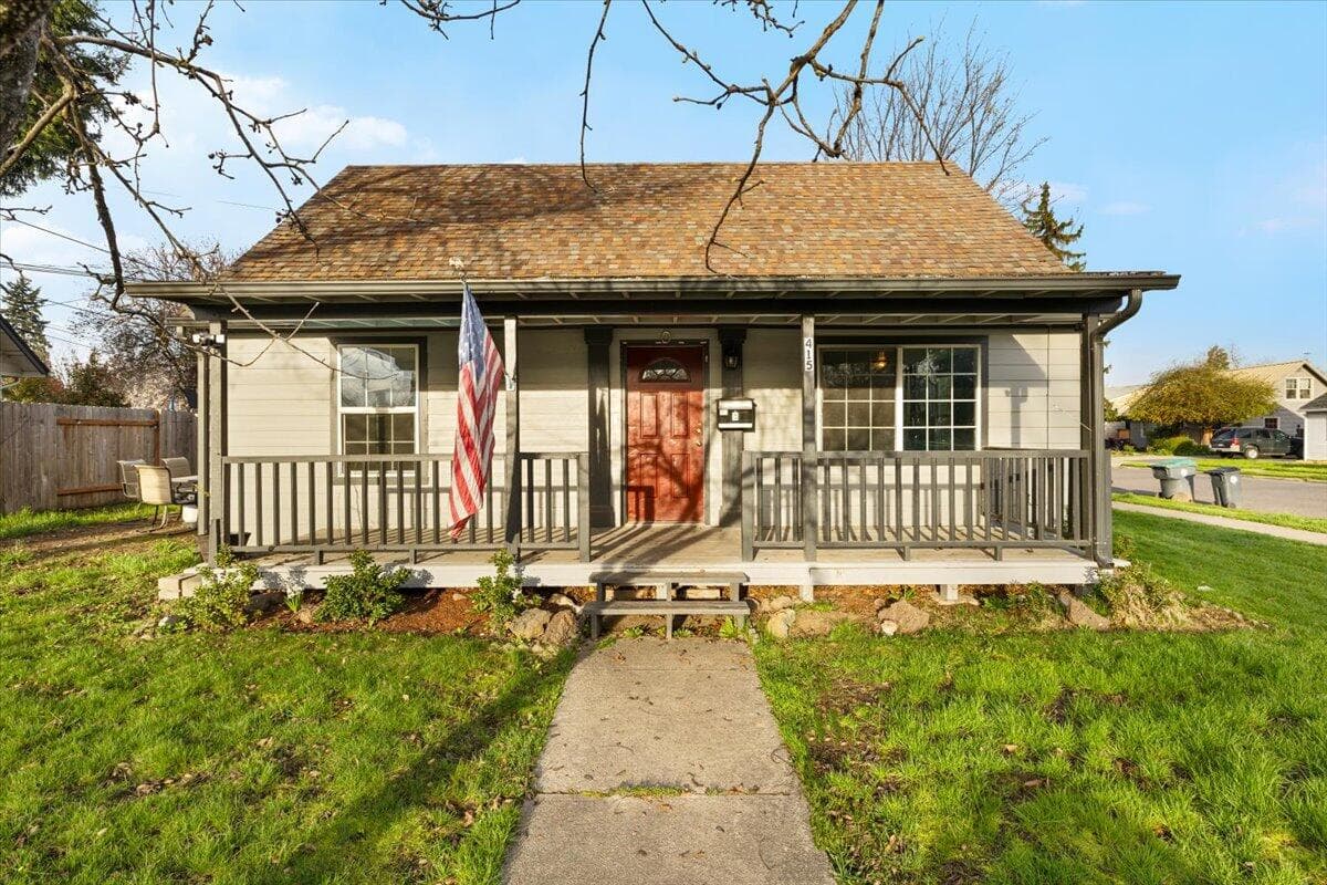 03-CI_0550. Photo 5 of 43, 415 Summit Avenue, Medford, OR 97501