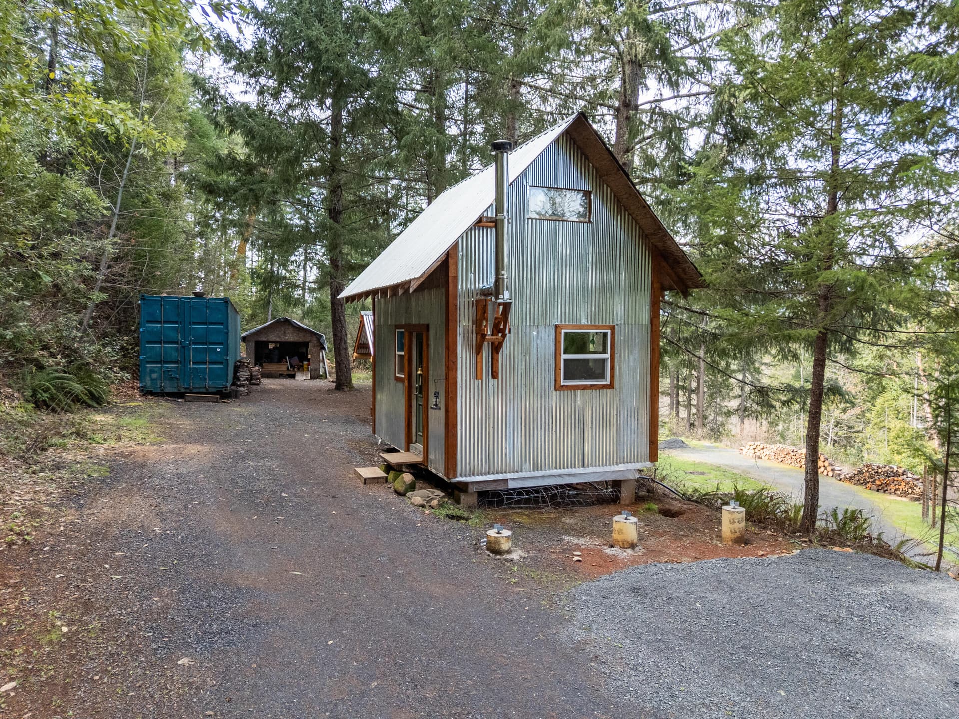 6223 takilma rd, cave junction, or 97523. Photo 3 of 25, 6223 Takilma Road, Cave Junction, OR 97523