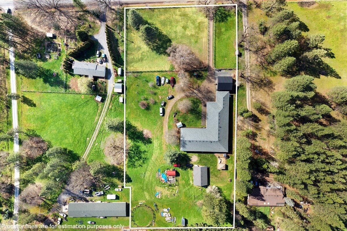 14-Property Lines. Photo 3 of 60, 9011 Monument Drive, Grants Pass, OR 97526