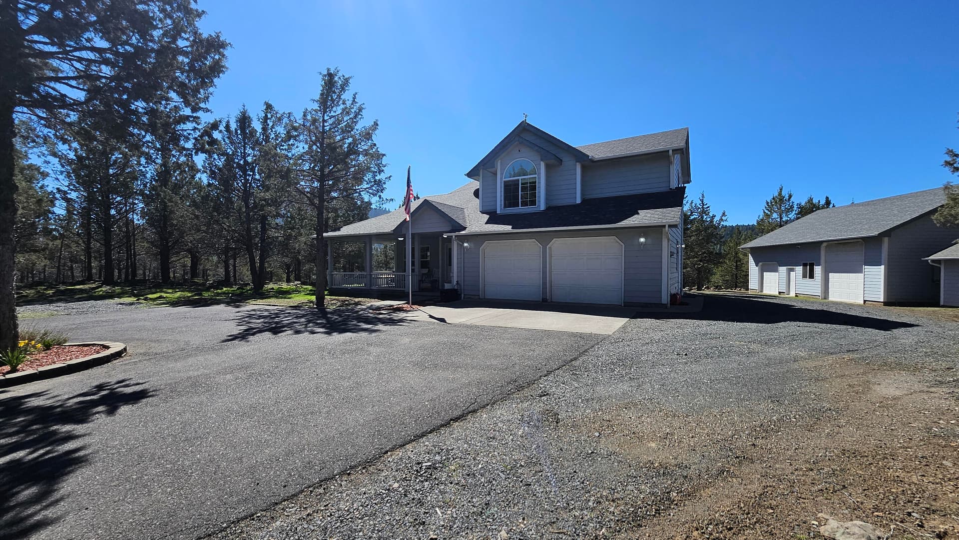 1. Photo 1 of 60, 13076 Cedar Trail, Klamath Falls, OR 97603