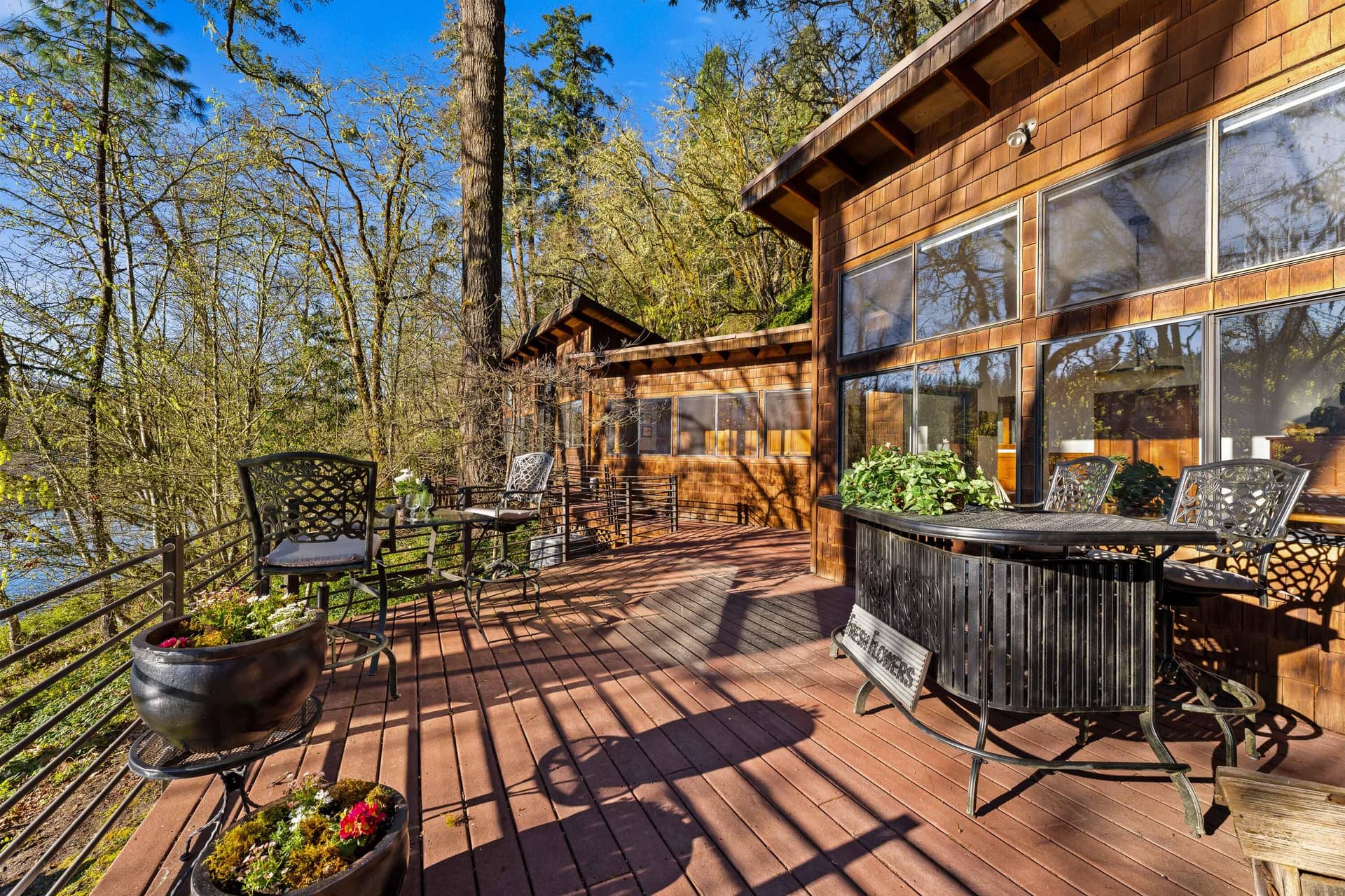 03-EXT (3 of 8). Photo 3 of 60, 4941 Riverbanks Road, Grants Pass, OR 97527