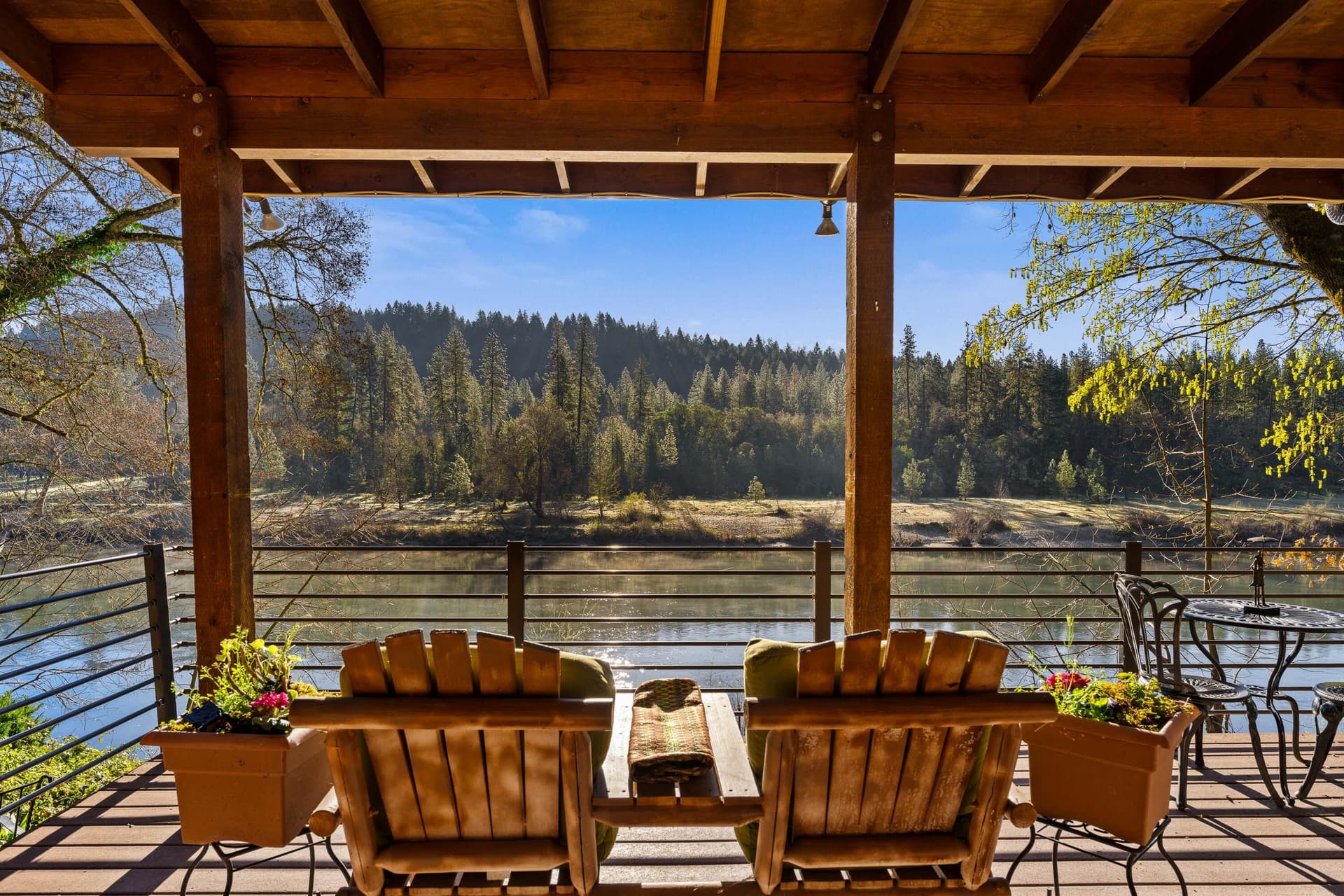 04-EXT (4 of 8). Photo 4 of 60, 4941 Riverbanks Road, Grants Pass, OR 97527