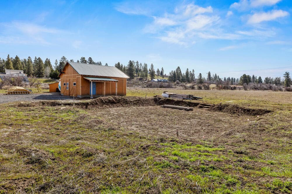 34741ClearviewDr-13. Photo 5 of 64, 34741 Clearview Drive Unit 27, Chiloquin, OR 97624
