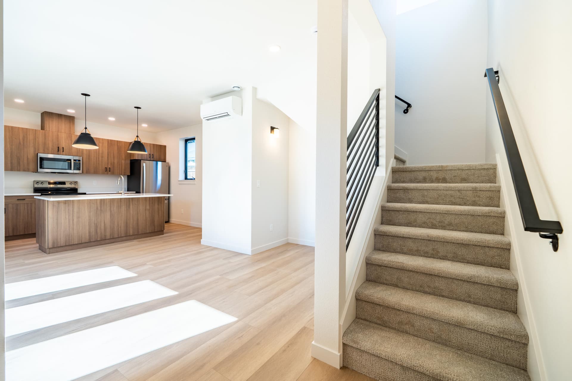 RH - 19th St Redmond 2br-25. Photo 1 of 20, 371 NW 19th Street Unit 101, Redmond, OR 97756
