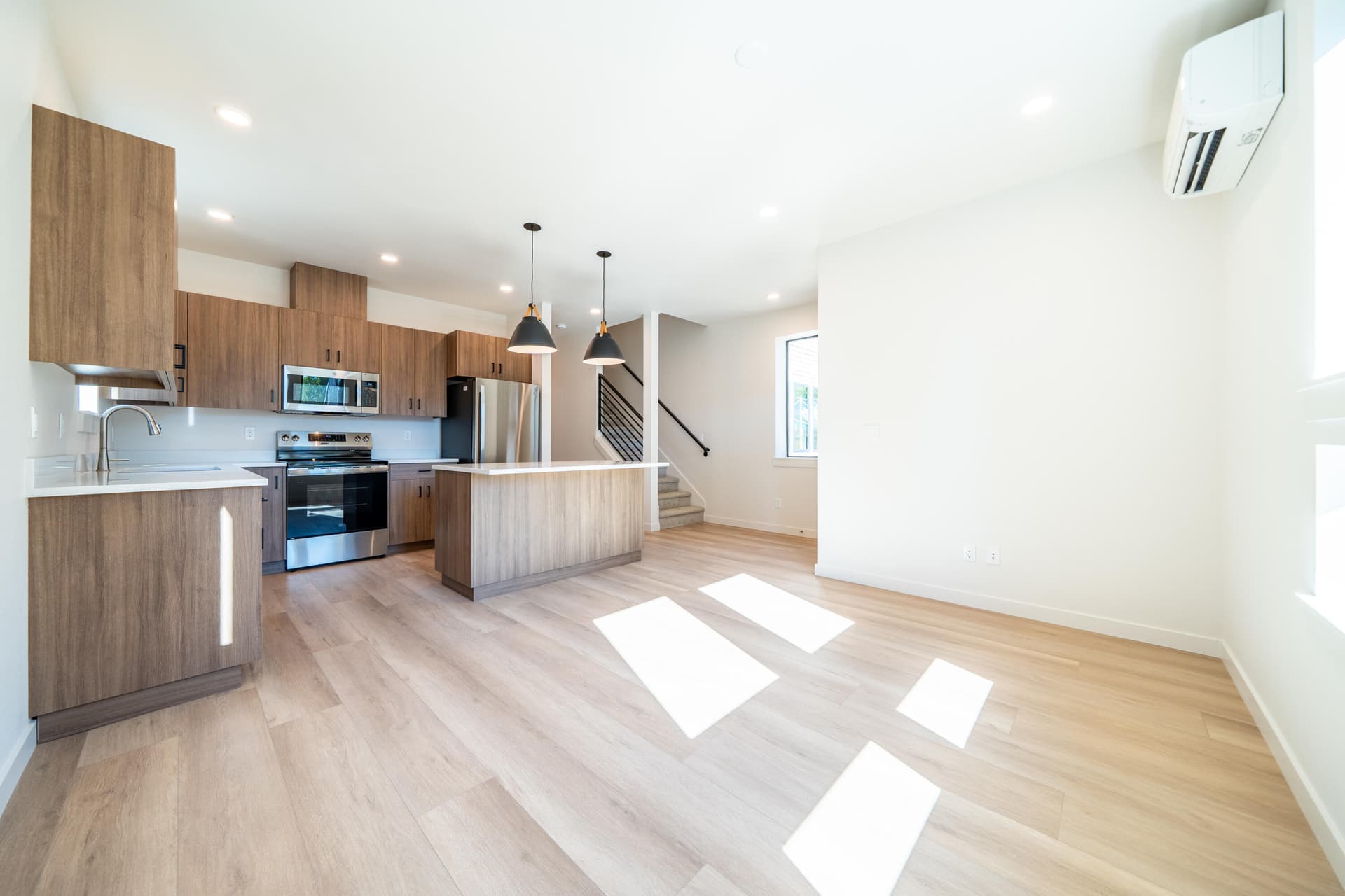 RH - 19th St Redmond 3br-17. Photo 3 of 20, 371 NW 19th Street Unit 102, Redmond, OR 97756
