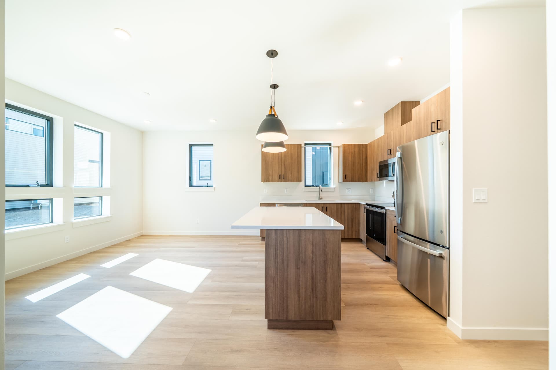 RH - 19th St Redmond 3br-23. Photo 5 of 20, 371 NW 19th Street Unit 102, Redmond, OR 97756