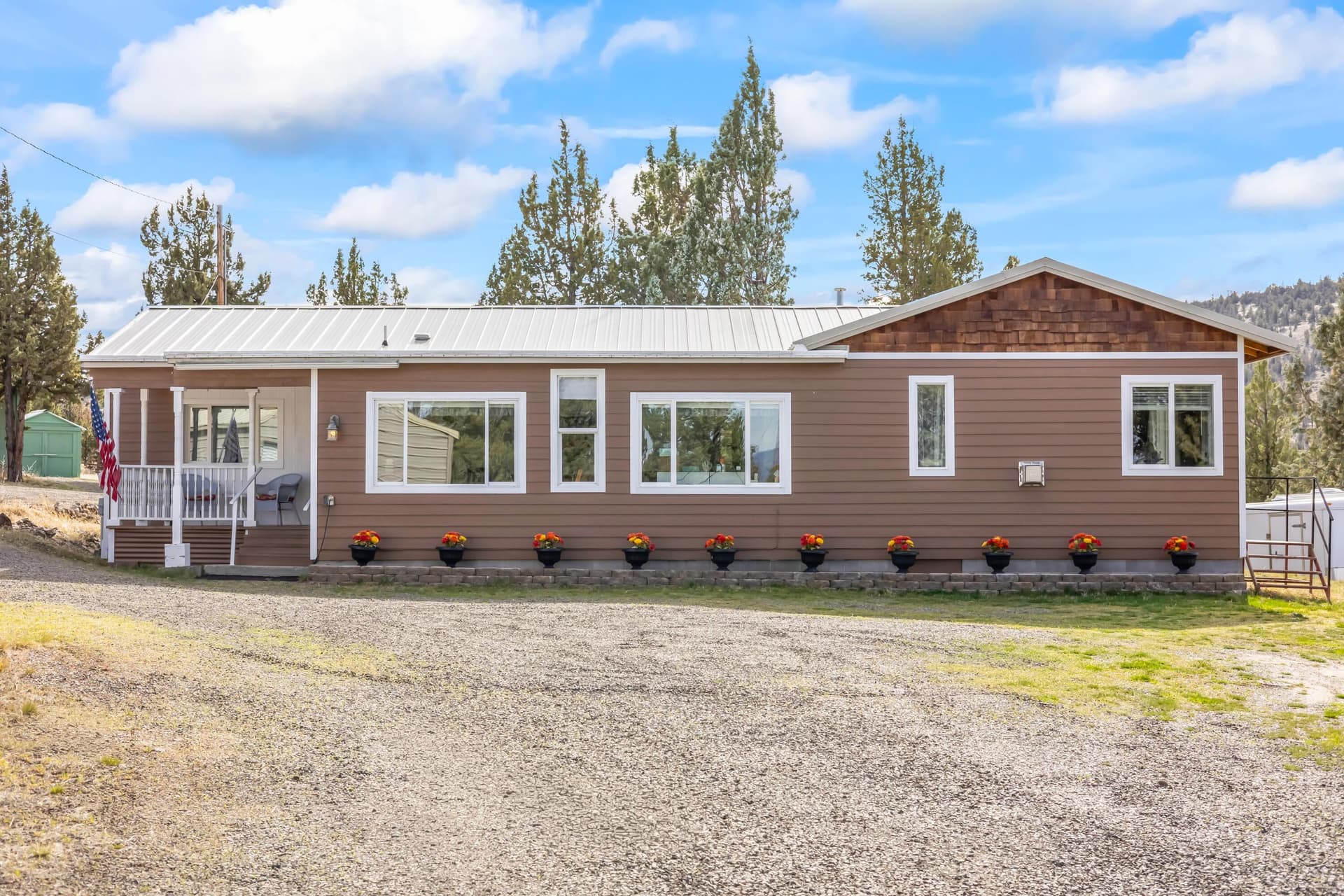 01. Photo 1 of 35, 1940 SE Mountain Road, Prineville, OR 97754