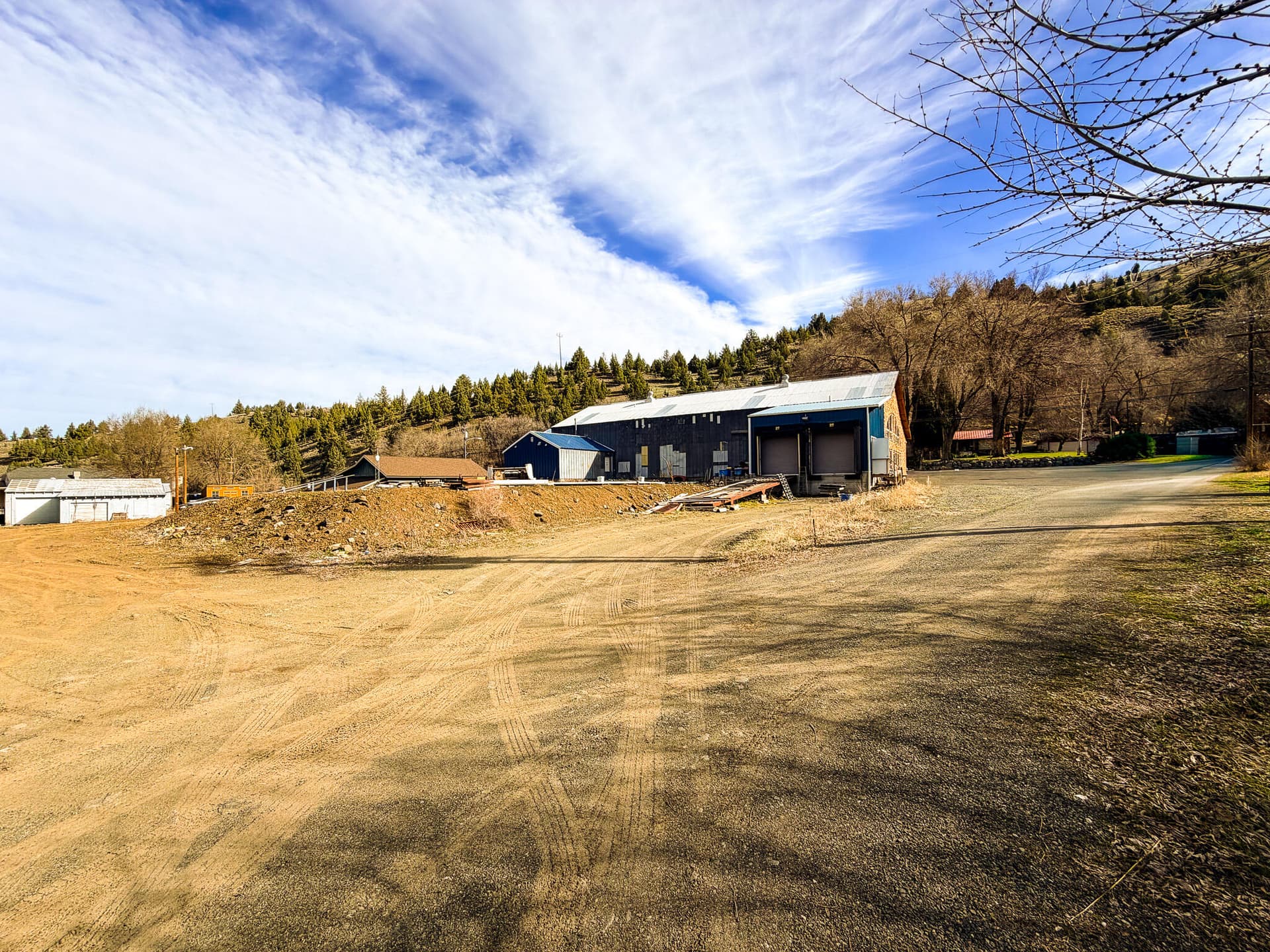 IMG_4230. Photo 2 of 36, 839 S Canyon Boulevard, John Day, OR 97845