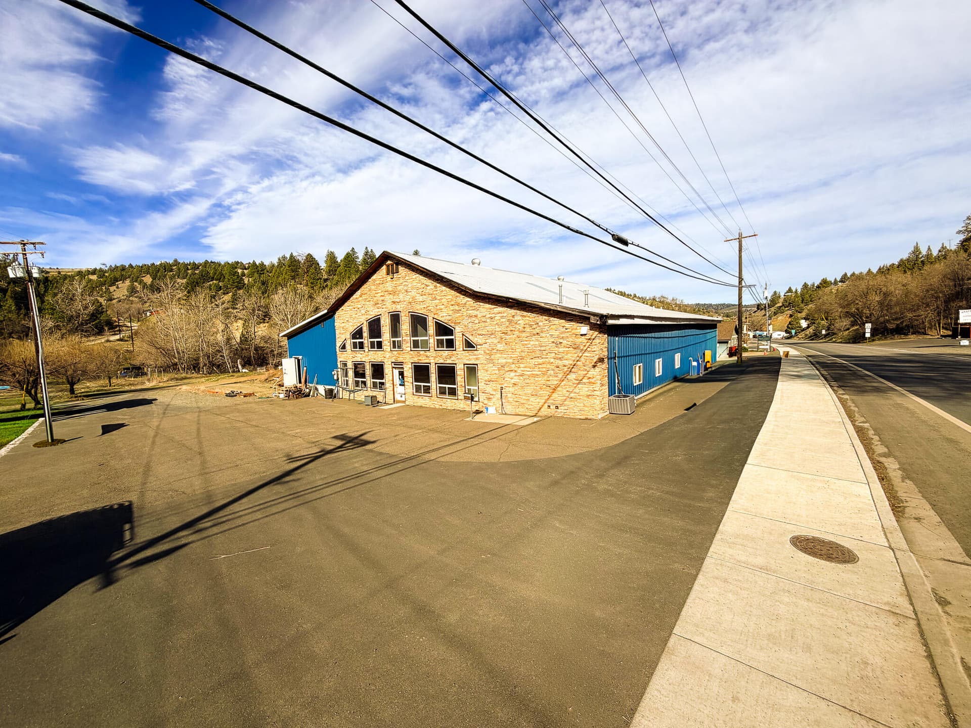 IMG_4234. Photo 1 of 36, 839 S Canyon Boulevard, John Day, OR 97845