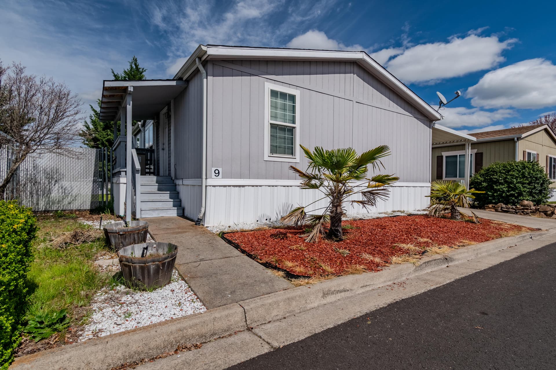 #9 in Meadow View Estates. Photo 1 of 24, 2552 Thorn Oak Drive Unit SPC 9, Medford, OR 97501