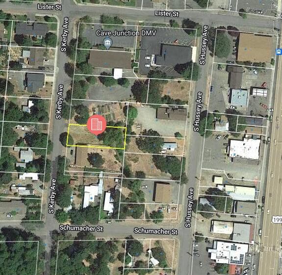 Screenshot 2023-08-07 142624. Photo 4 of 4, 127 S Kerby Avenue, Cave Junction, OR 97523