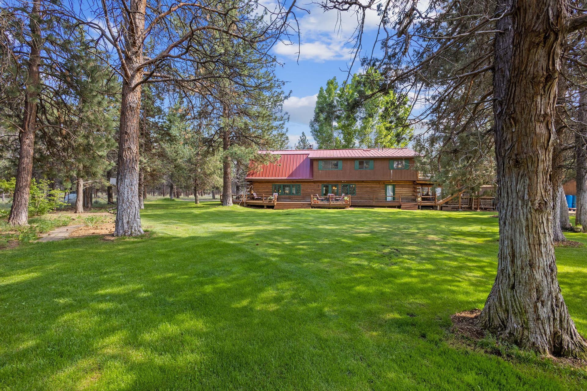2-web-or-mls-69435 Green Ridge Loop, Sis. Photo 3 of 60, 69435 Green Ridge Loop, Sisters, OR 97759