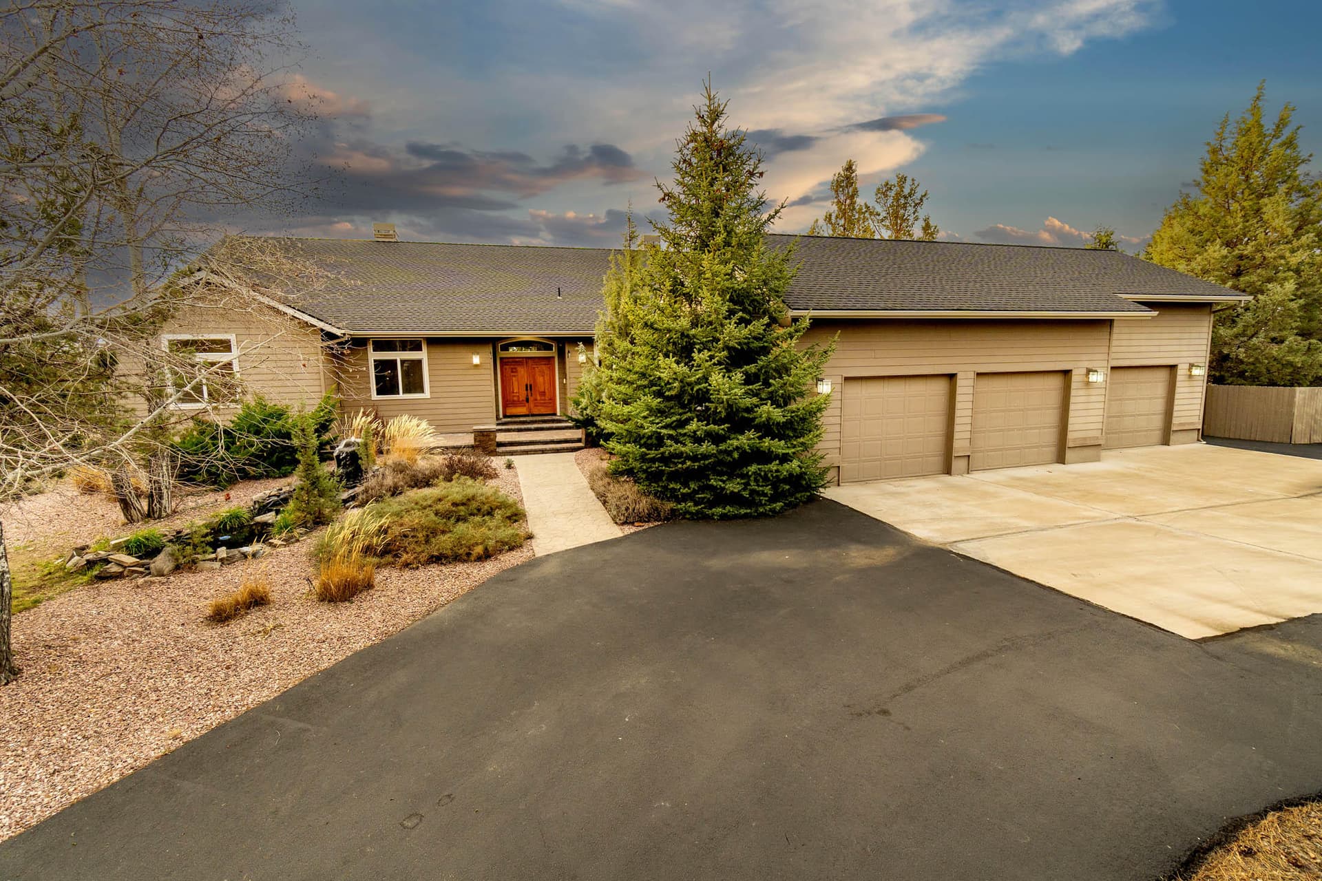 6904 SW Joshua Ct_0049. Photo 4 of 71, 6904 SW Joshua Court, Powell Butte, OR 97753