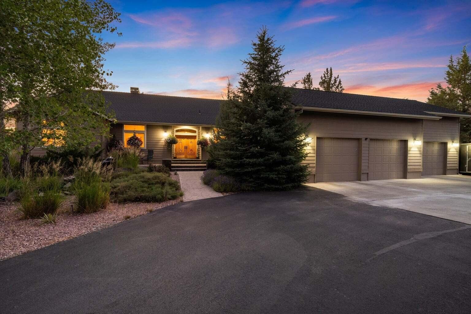 20250516155503888554000000-o. Photo 2 of 71, 6904 SW Joshua Court, Powell Butte, OR 97753