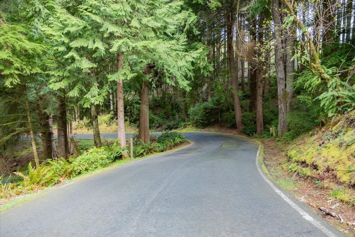 1. Photo 1 of 46, Fairway Drive, Gleneden Beach, OR 97388