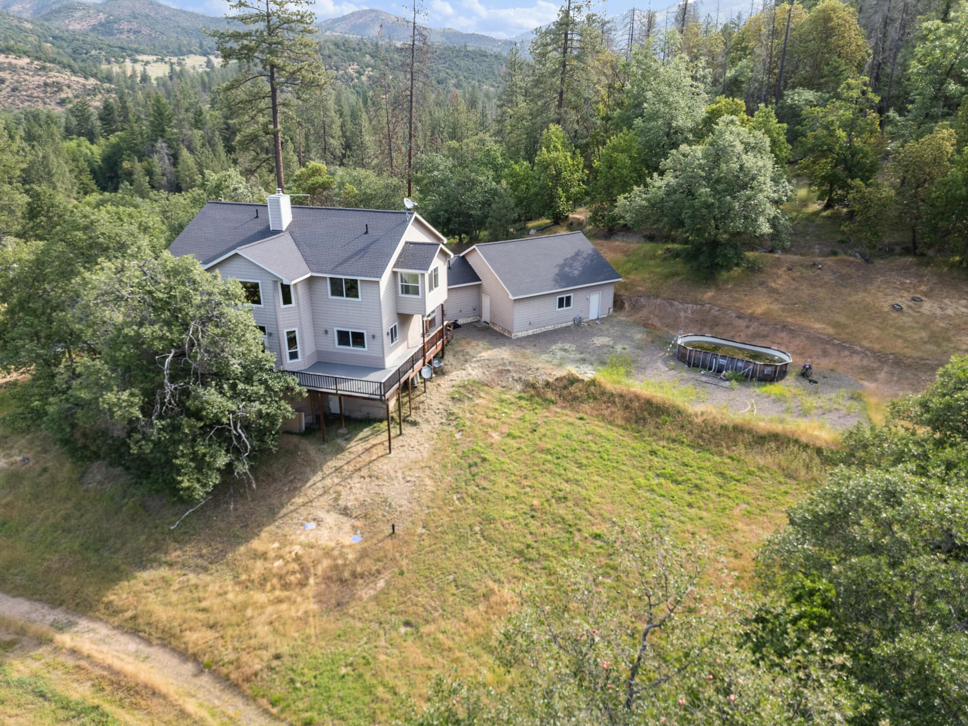 39_ 3715 little applegate rd, jacksonvil. Photo 3 of 46, 3375 Little Applegate Road, Jacksonville, OR 97530