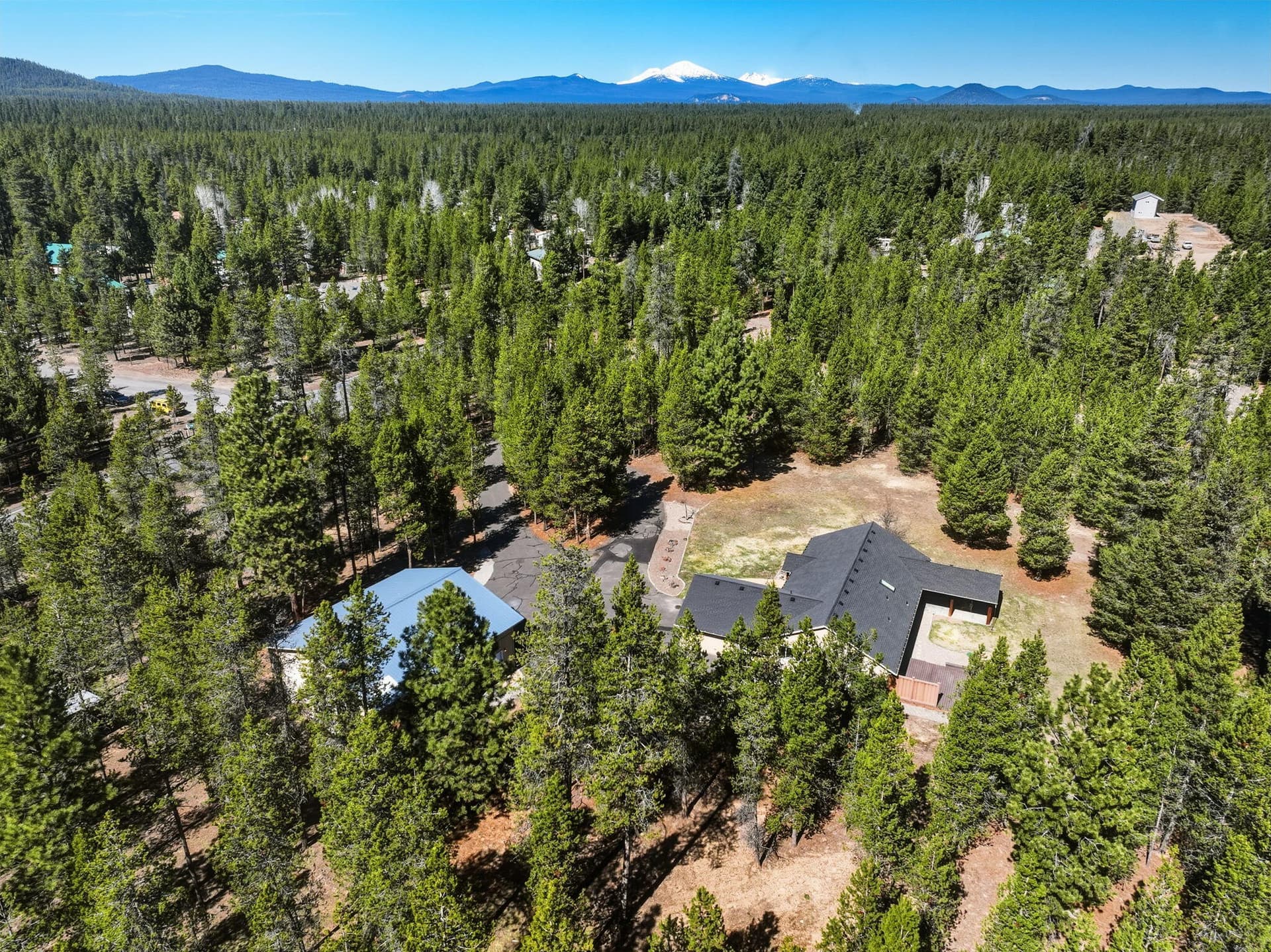 5-web-or-mls-Riley_Visuals_005. Photo 4 of 56, 52220 Dorrance Meadow Road, La Pine, OR 97739