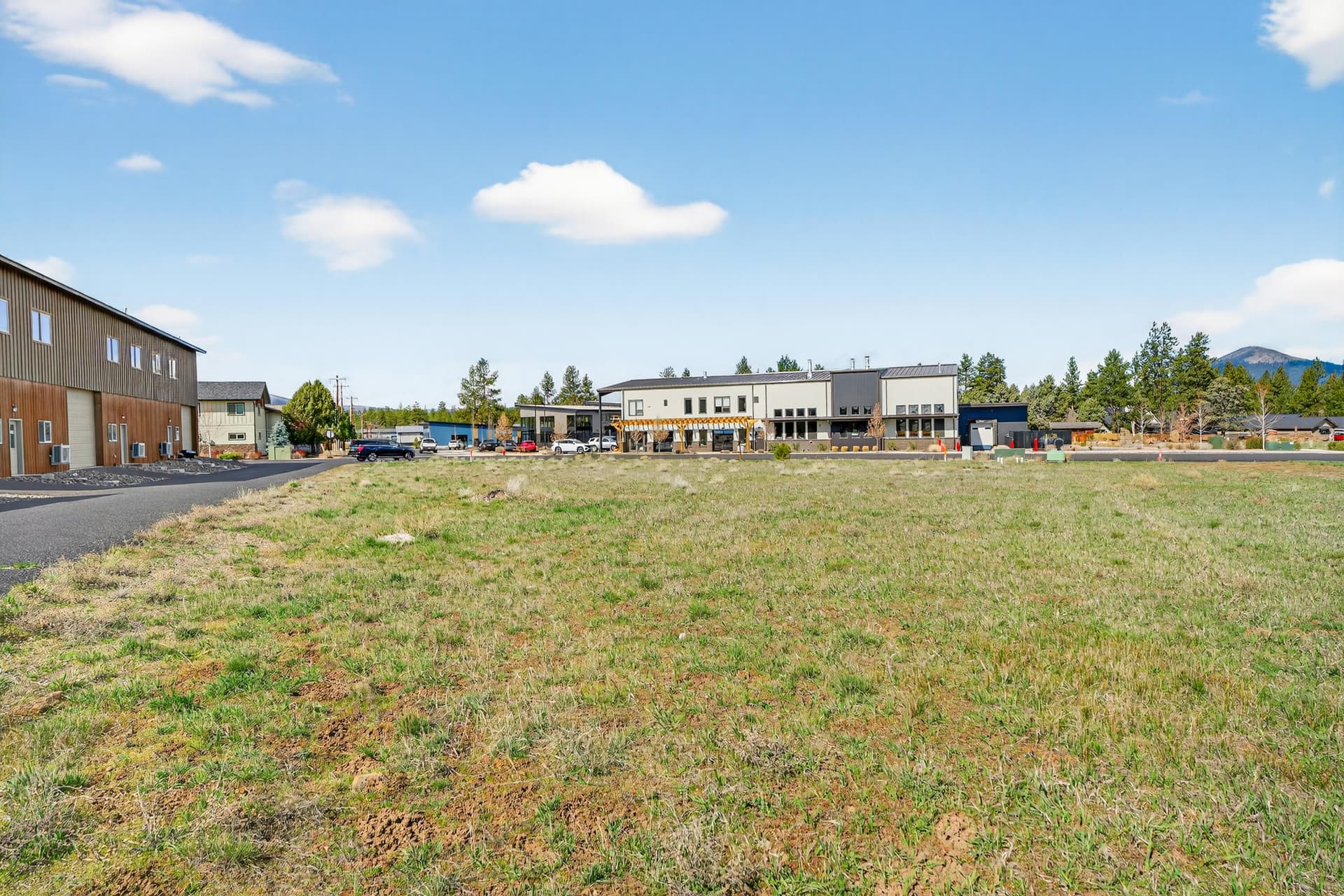 14-221 Sun Ranch Dr. Photo 4 of 19, 221 E Sun Ranch Drive Unit 18, Sisters, OR 97759