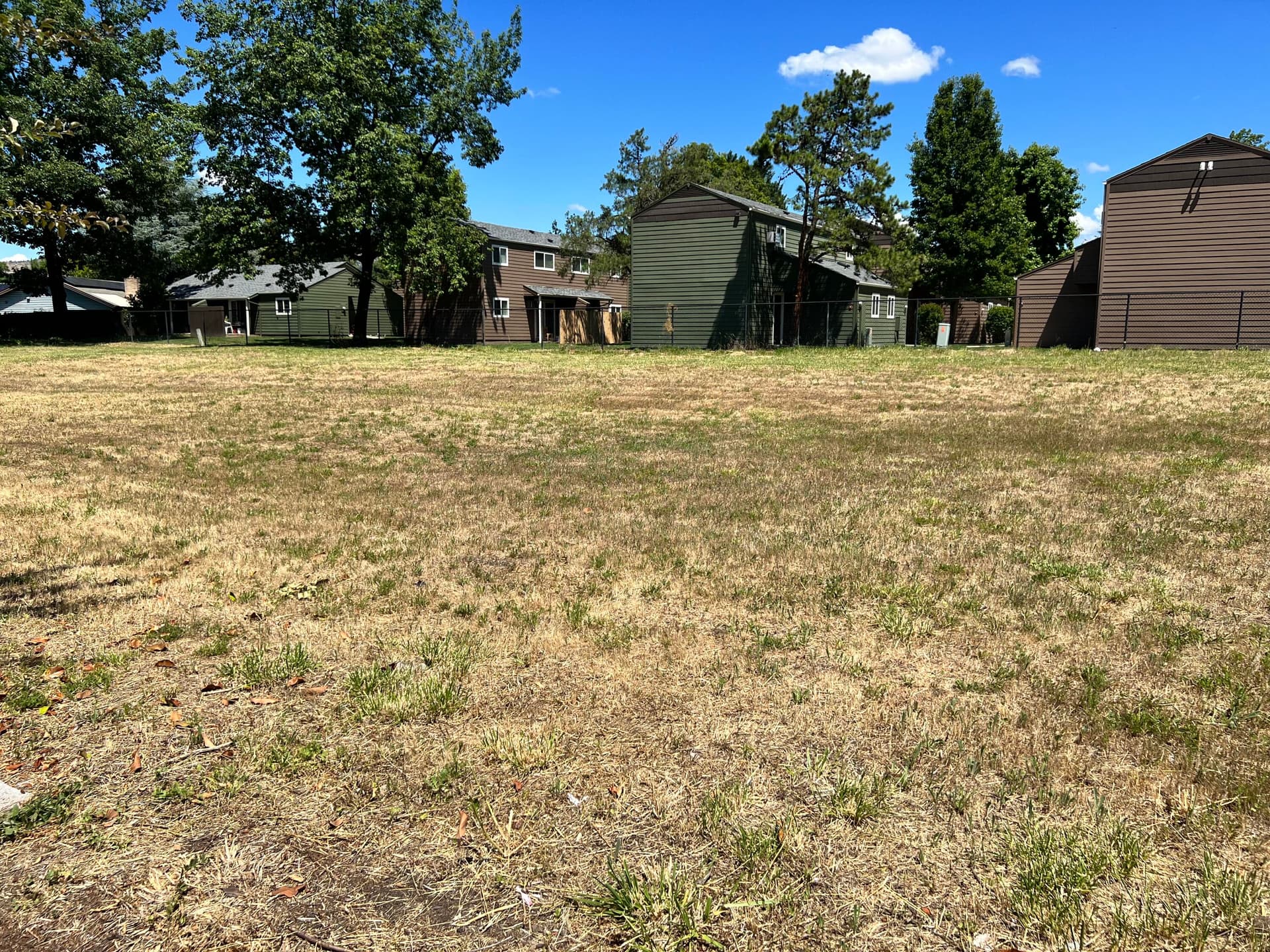 1AB0BCD1-FEEE-4712-867D-0AD0128D958C. Photo 4 of 12, 2549 E Barnett Road, Medford, OR 97504