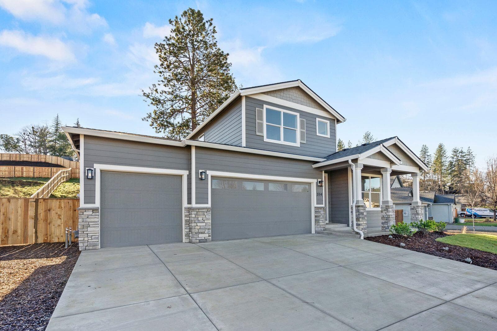 3. Photo 3 of 36, 1135 Pumpkin Ridge Drive Unit 319, Eagle Point, OR 97524