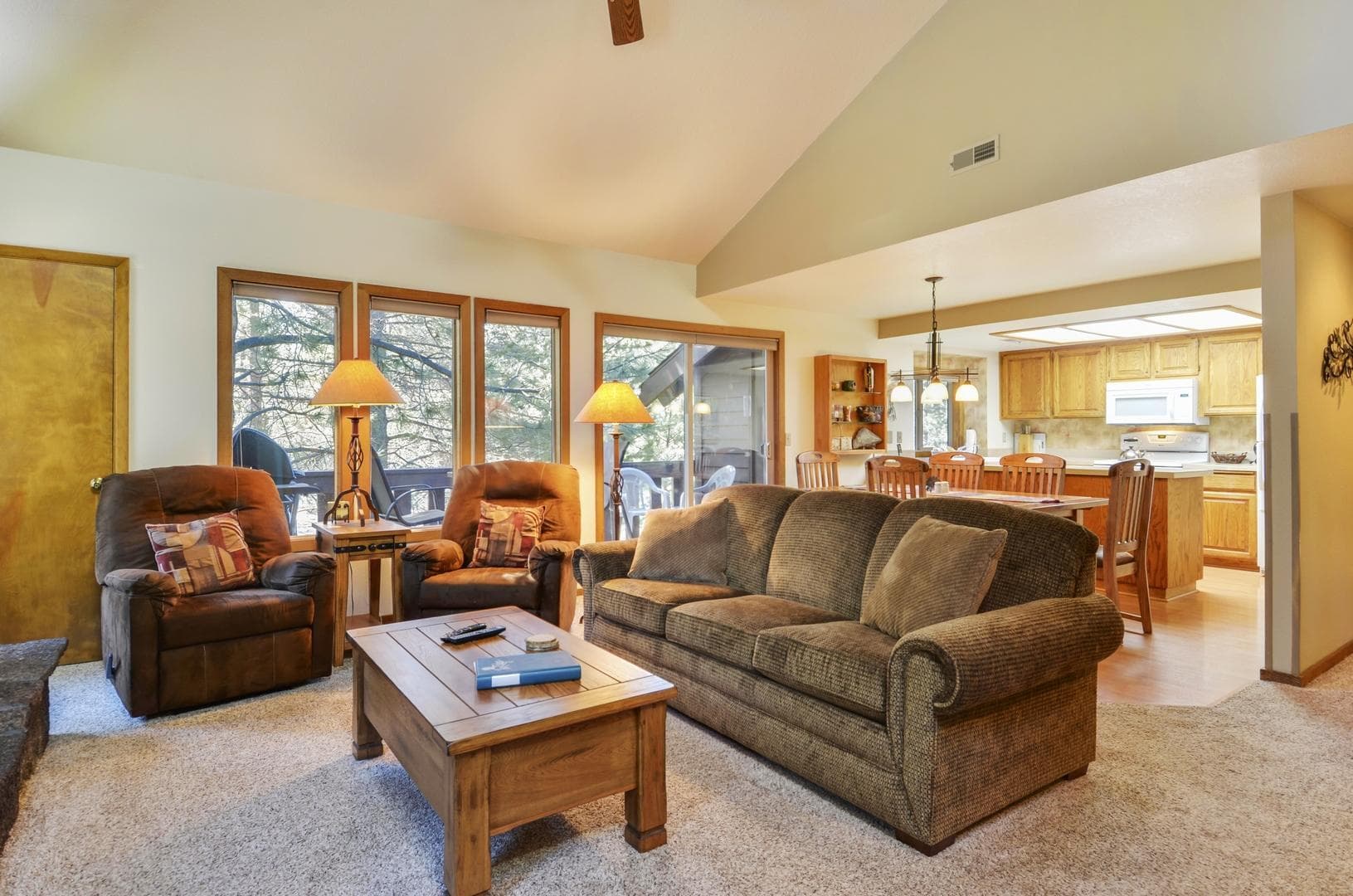 Living Room toward dining kitchen. Photo 4 of 23, 57301 Beaver Ridge Loop Unit 10, Sunriver, OR 97707