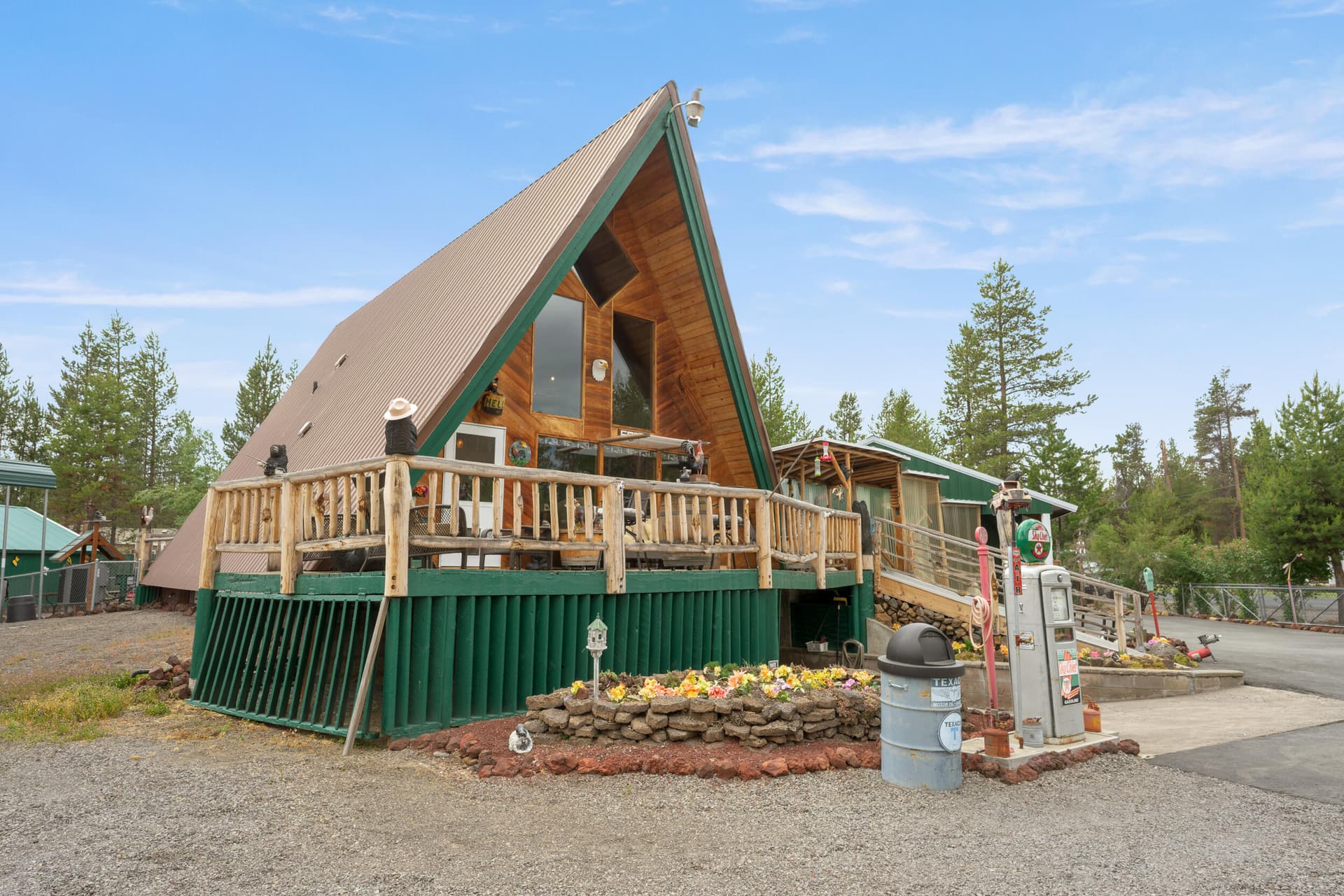 52717 meadow ln - 03. Photo 3 of 34, 52717 Meadow Lane, La Pine, OR 97739