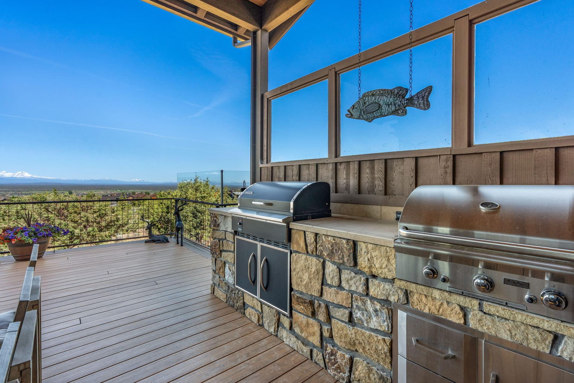04. Outdoor Entertaining 2025_05_28_1540. Photo 4 of 56, 15403 SW Hope Vista Drive, Powell Butte, OR 97753