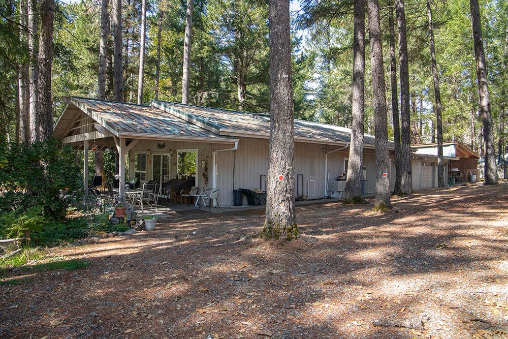 1. Photo 3 of 64, 3504 Azalea Drive, Grants Pass, OR 97526
