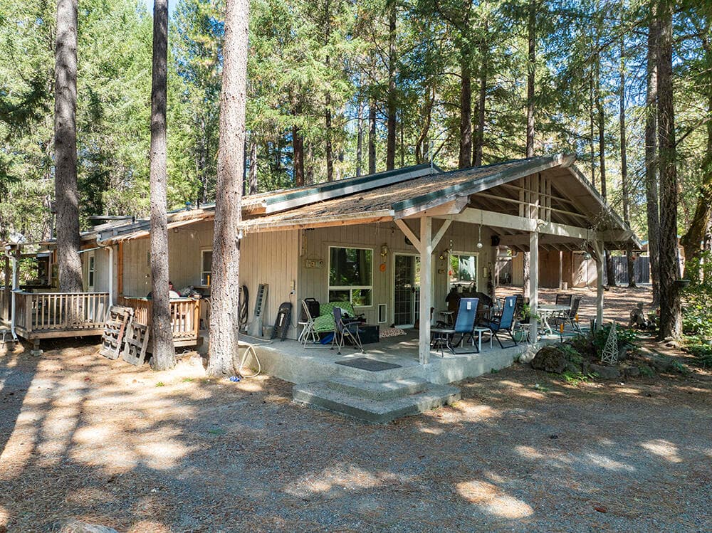 18. Photo 1 of 64, 3504 Azalea Drive, Grants Pass, OR 97526