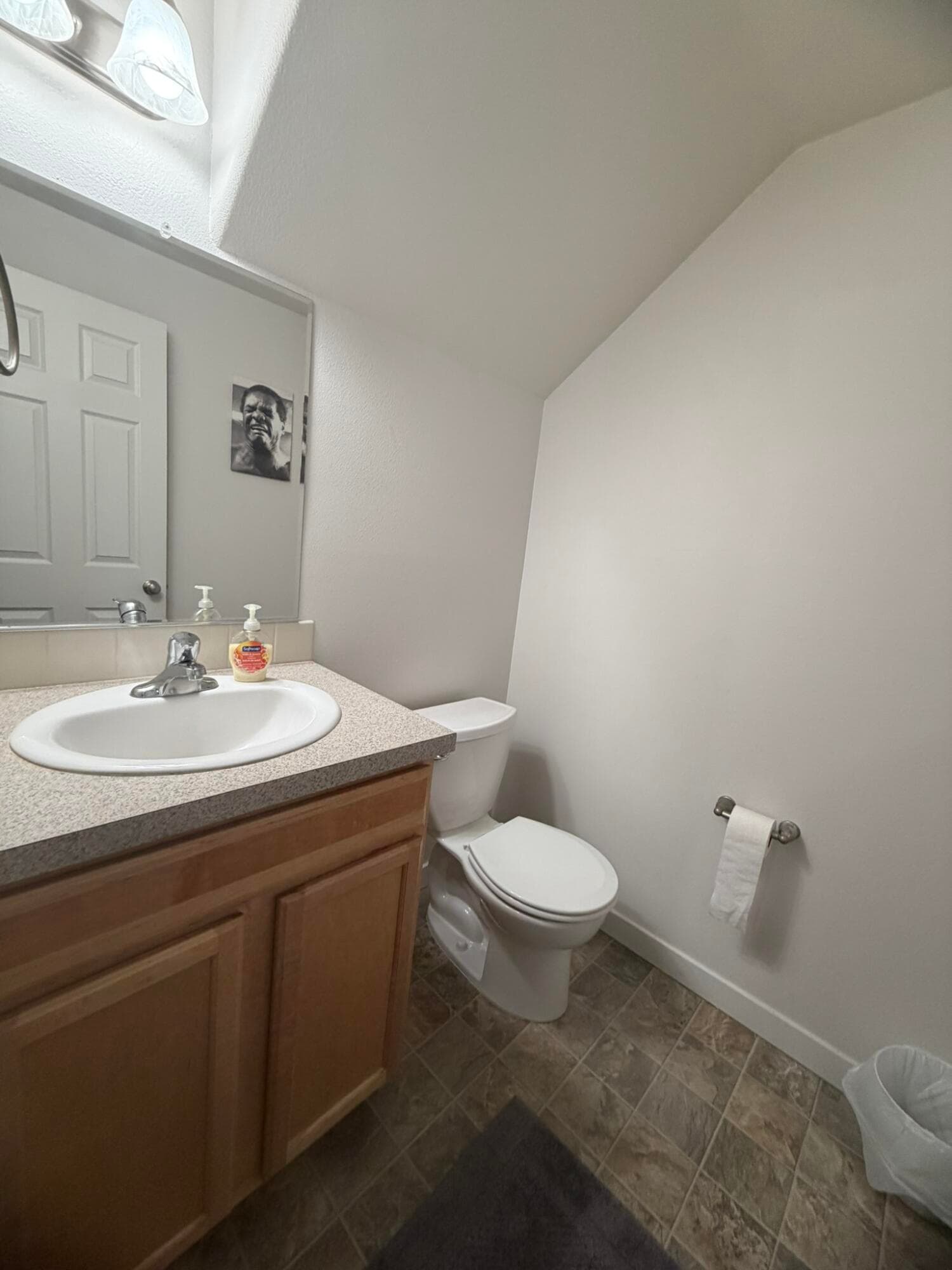 1/2 Bath. Photo 5 of 10, 897 SE Kierra Place, Madras, OR 97741